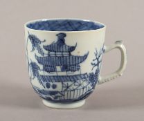 Tasse, Porzellan, Unterglasurblau dekoriert, China, um 1800
