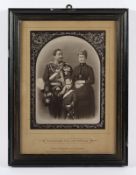 Fotografie Kaiserpaar mit Kronprinz, 1889