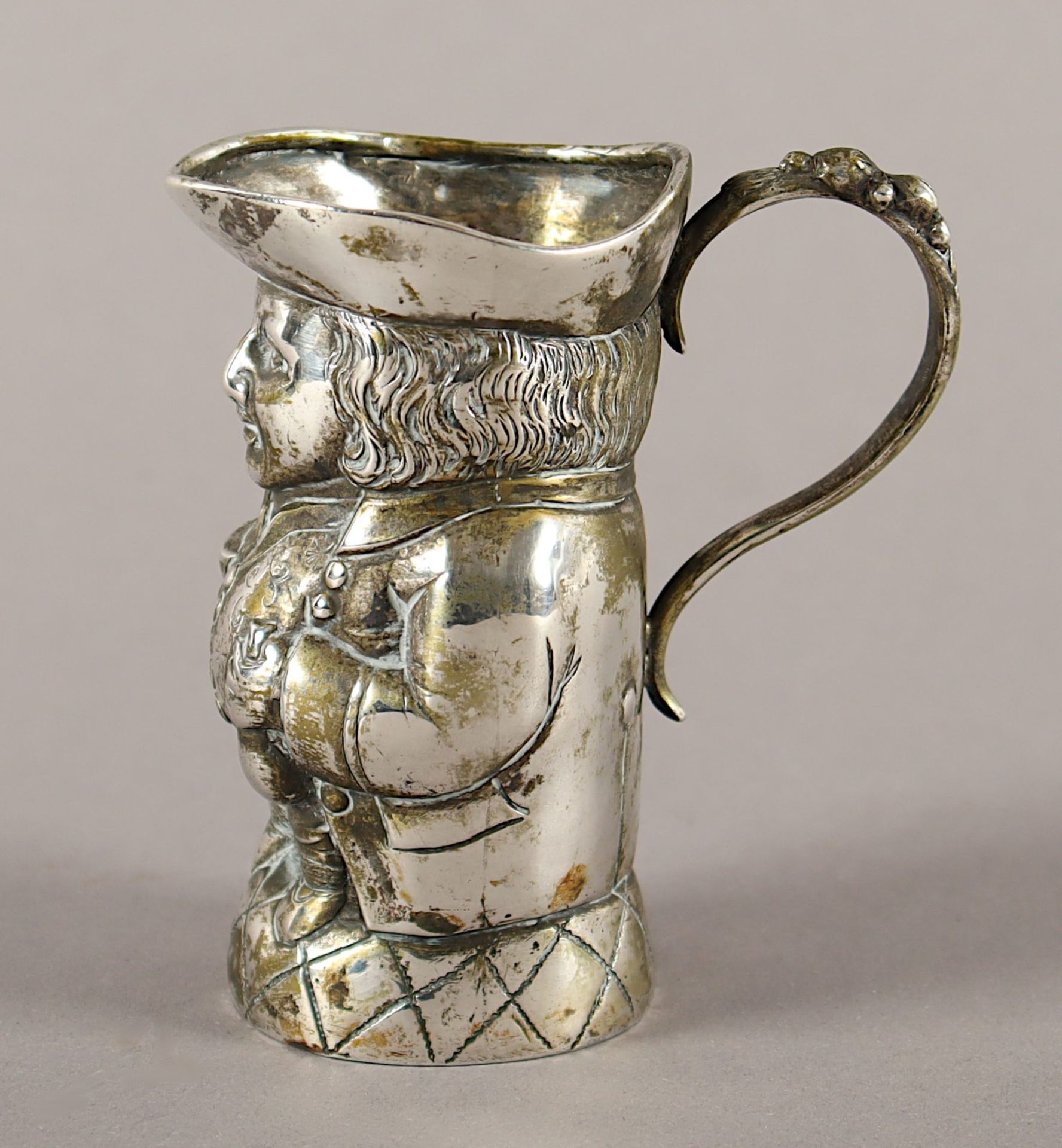 figürlicher Becher, Silber geprüft, Hanau, E.19.Jh. - Bild 2 aus 3