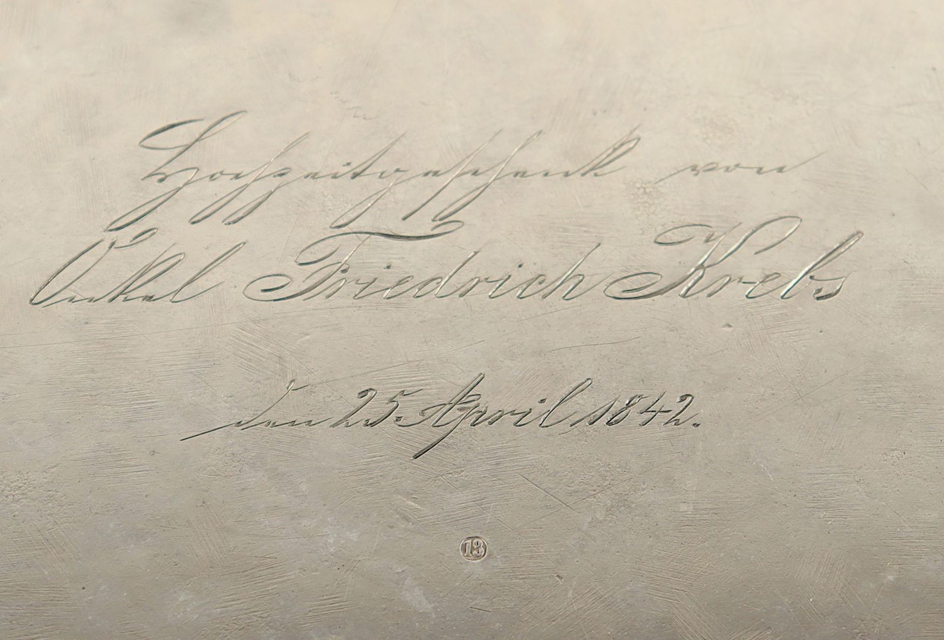 Sahnekännchen und Zuckerschale auf Tablett, 13lötig, Deutsch, um 1840 - Bild 2 aus 2