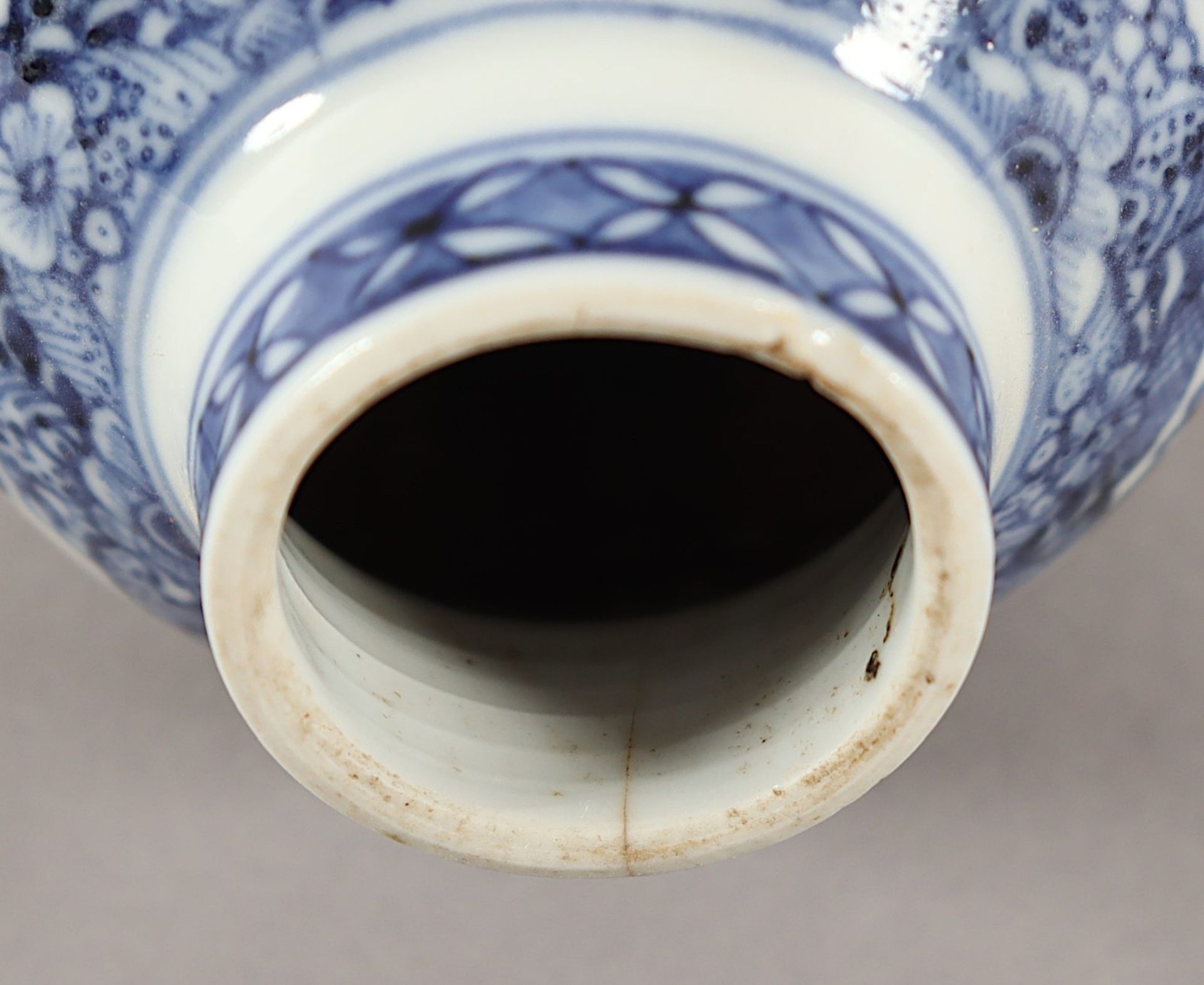 Deckelvase, Porzellan, China, um 1800 - Bild 5 aus 5
