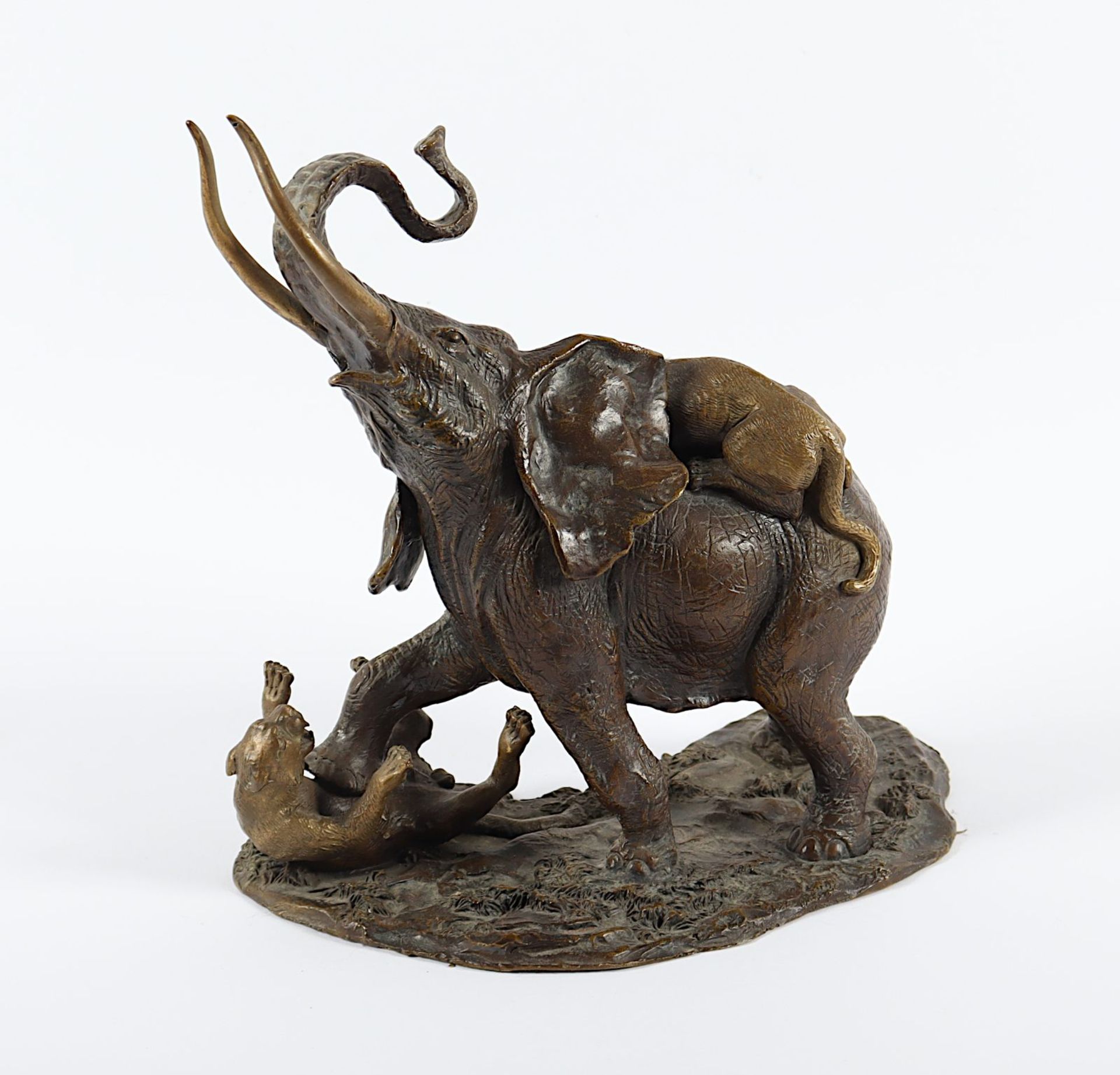 Gruppe "Elefant mit zwei Tigern kämpfend", Bronze