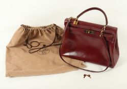 Hermès Kelly Bag, 32er, Leder bordeaux