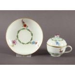 Deckeltasse mit Untertasse, Girlanden, Meissen, um 1800