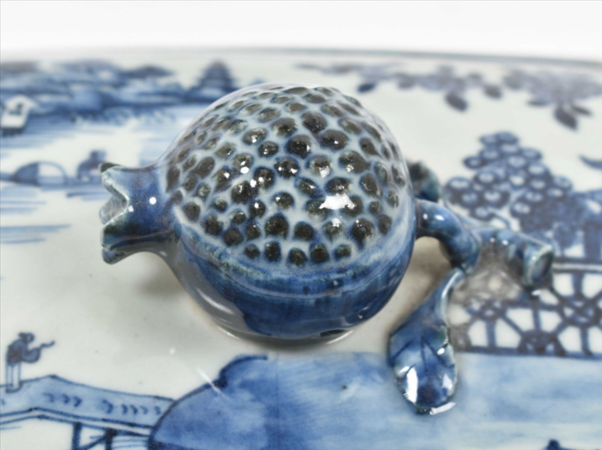 [China. Porcelain] Chinese Qianlong porcelain tureen dish - Bild 6 aus 10