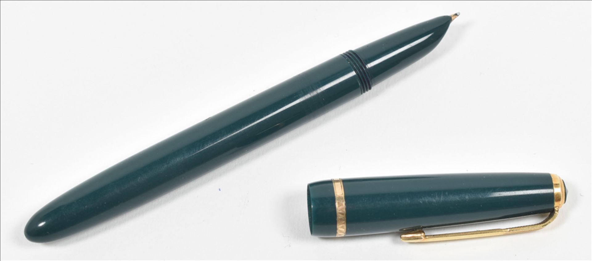 [Fountain pens] Collection of five Parker fountain pens with gold nibs - Image 3 of 9