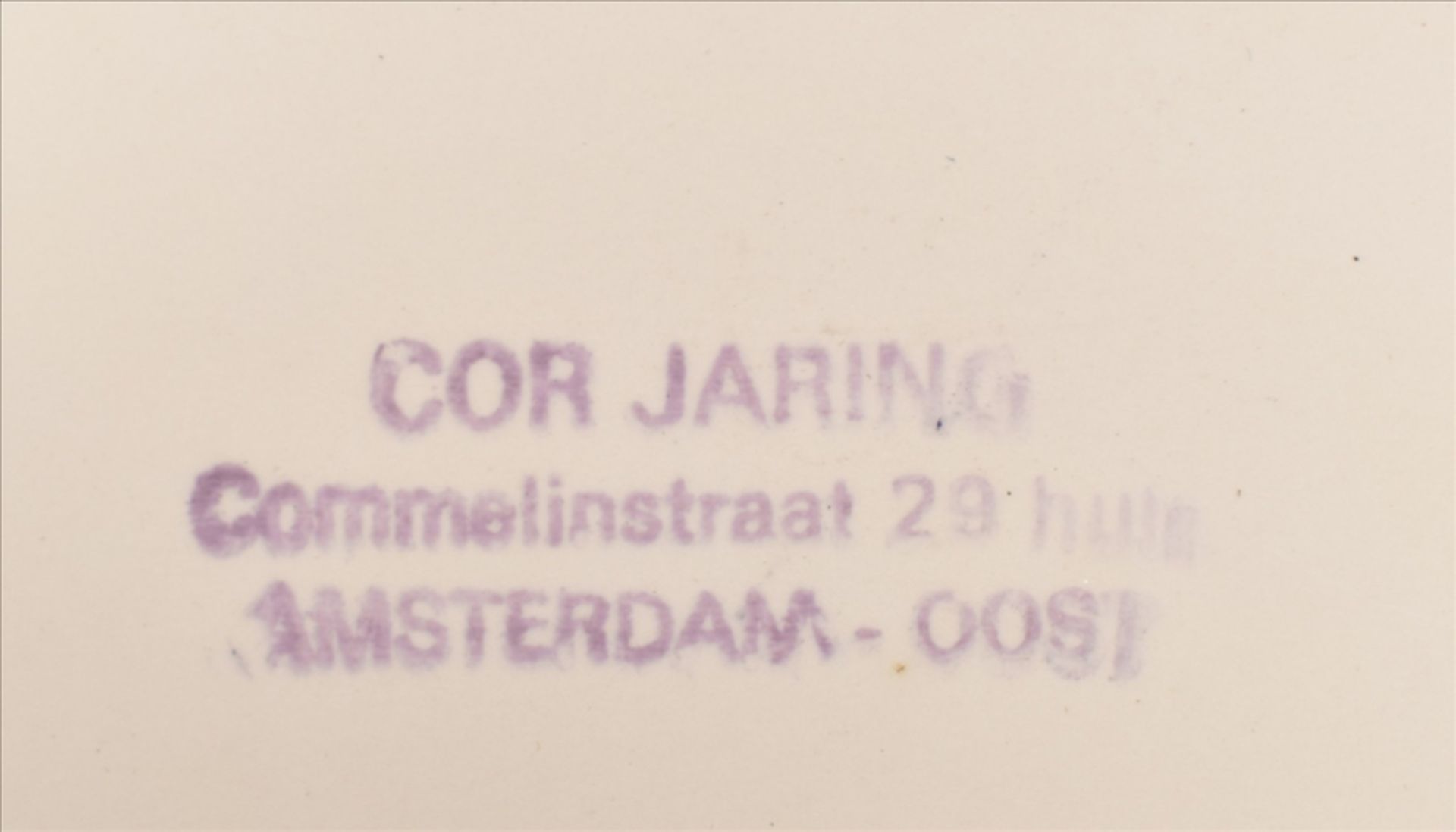 Cor Jaring (1936-2013). "Op straat gevallen beschonken man, Oude Hoogstraat, Amsterdam". - Image 7 of 8