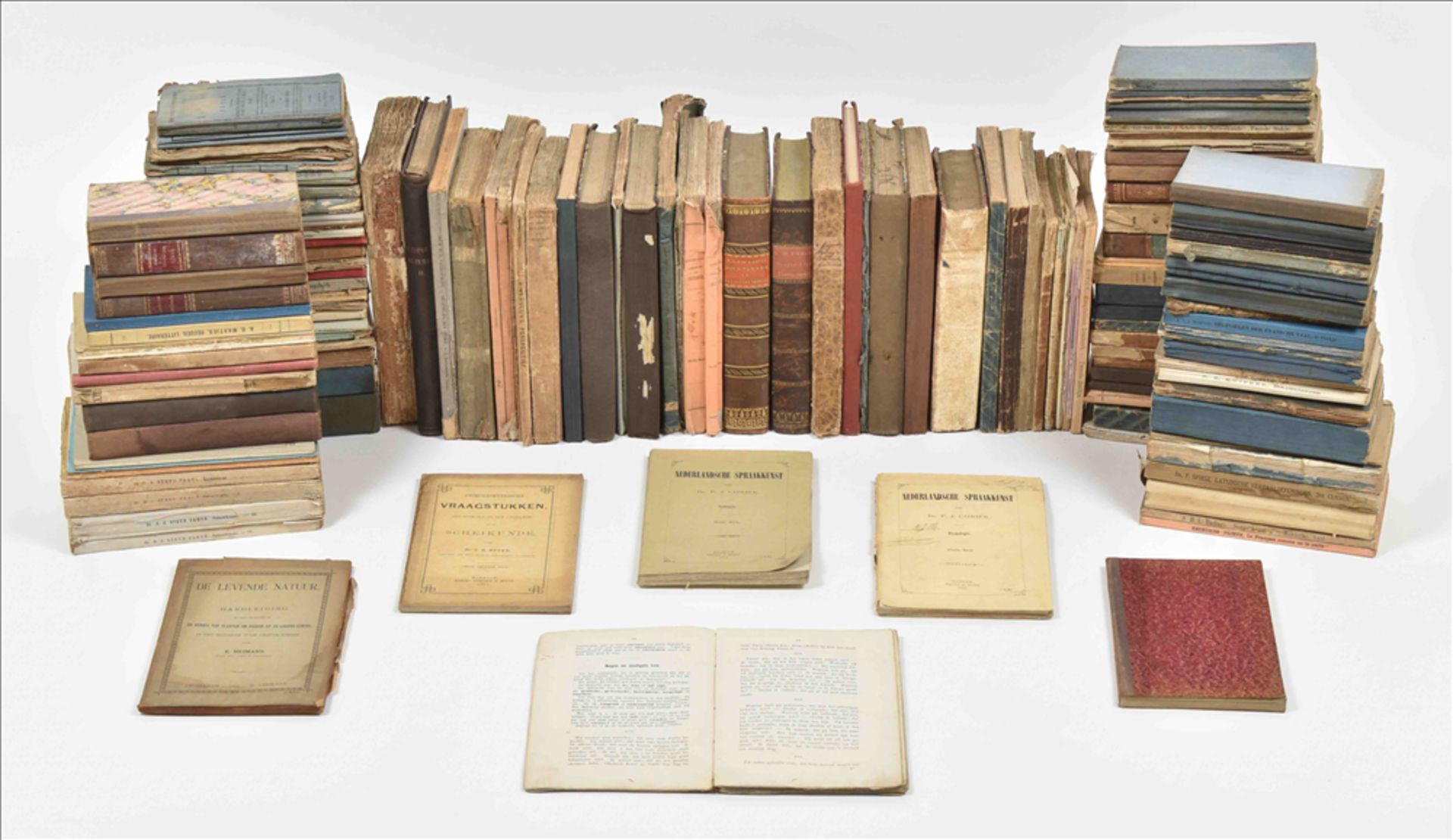 Collection of approximately 115 19th century Dutch schoolbooks,