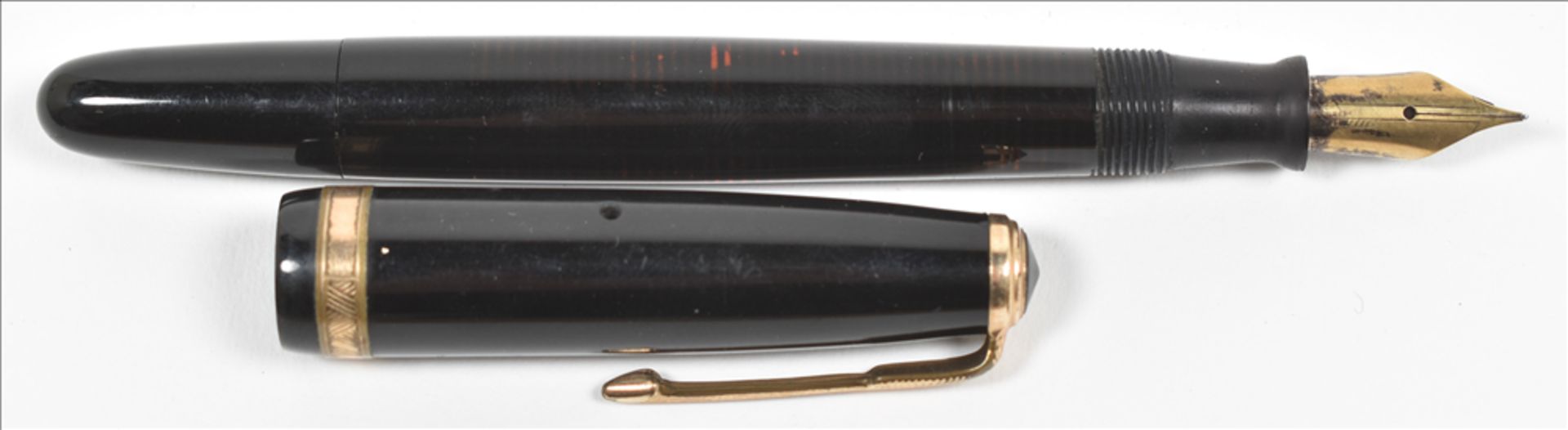 [Fountain pens] Collection of five Parker fountain pens with gold nibs - Image 6 of 9