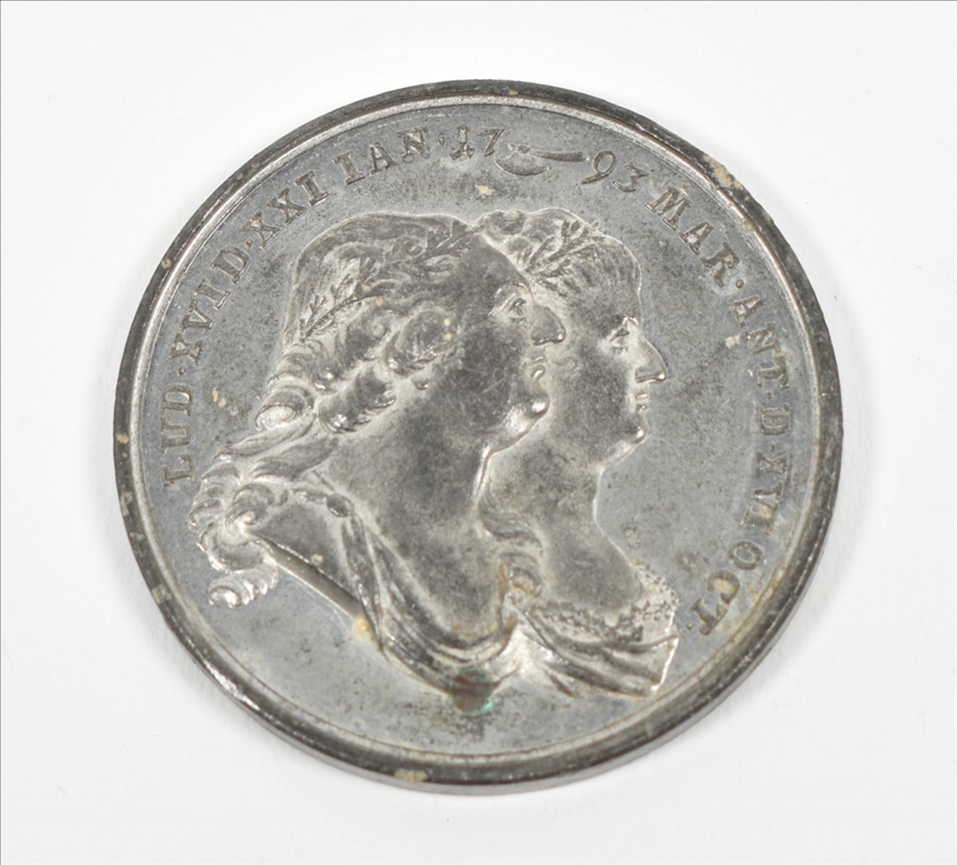 Medal commemorating the death of Louis XVI and Marie Antoinette - Image 2 of 5