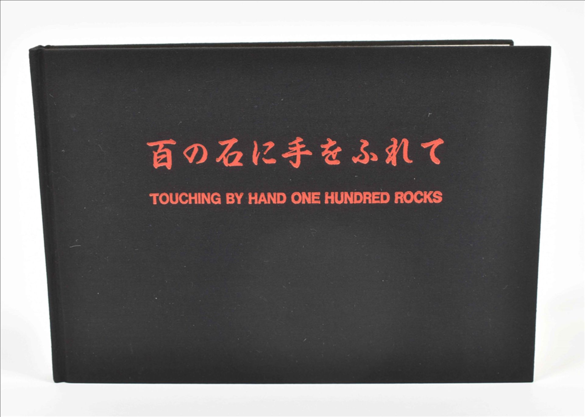 Hamish Fulton, Touching by hand one hundred rocks