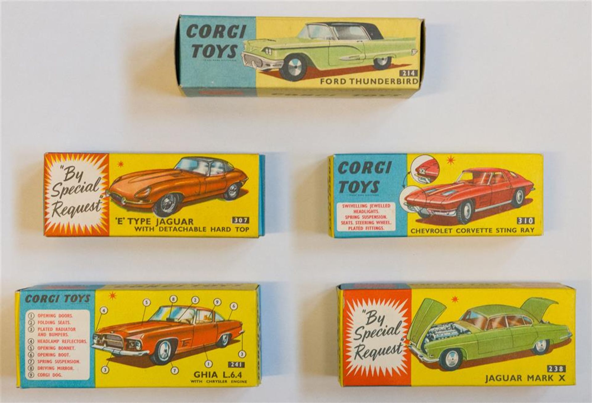 [Model cars] Corgi Toys. (1) 'E' Type Jaguar with Detachable Hard Top - Bild 3 aus 5