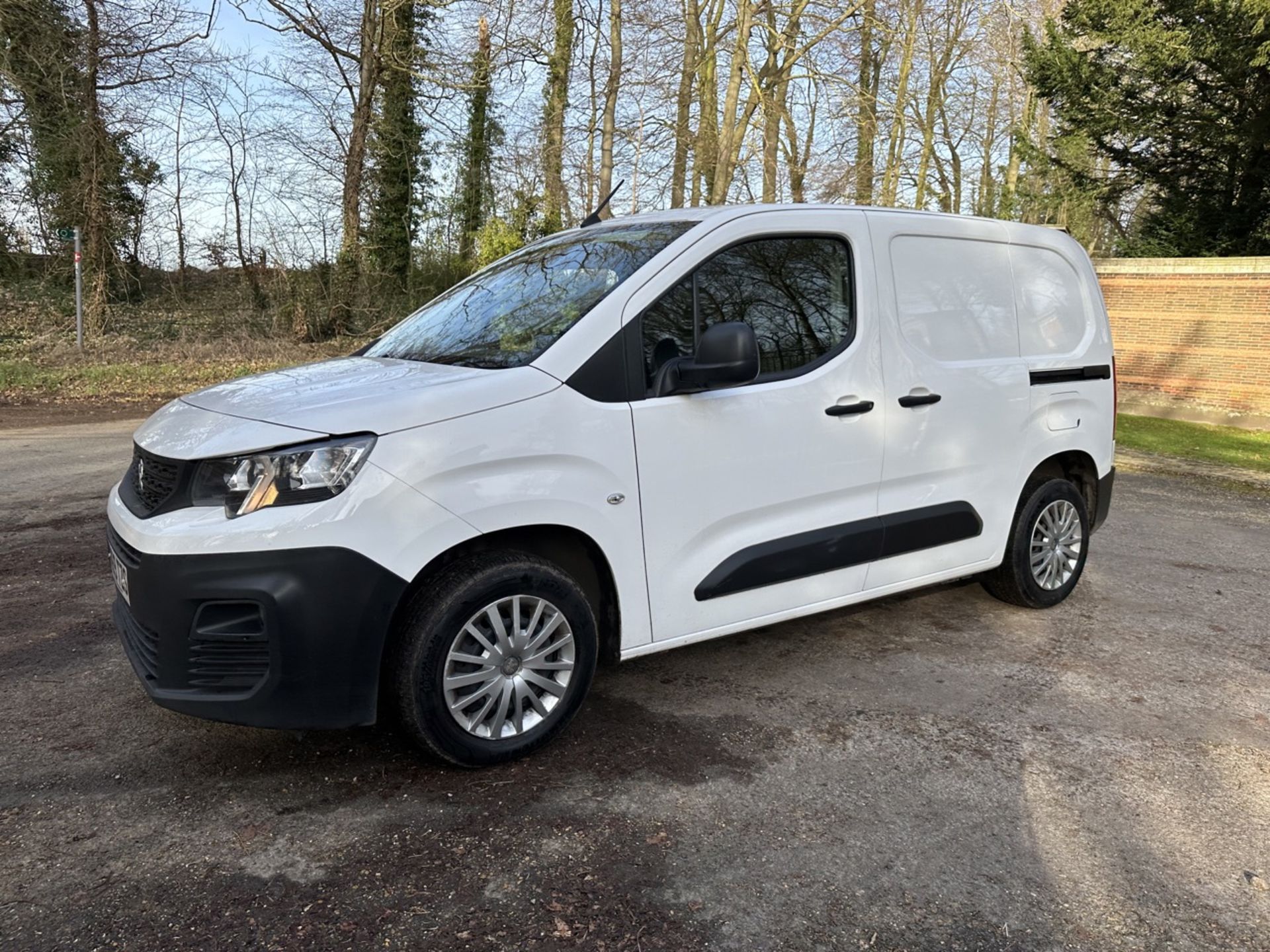 (RESERVE MET) PEUGEOT PARTNER Professional (2020 Model ) Air Con - 3 Seater - Service History Print