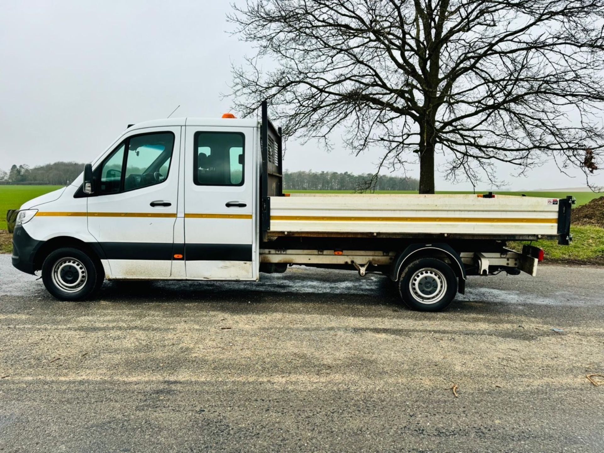 *RESERVE MET* Mercedes-benz Sprinter 316CDI Double Cab Tipper (2020 20 Reg) 18k miles Only - 1 Owner - Image 2 of 16
