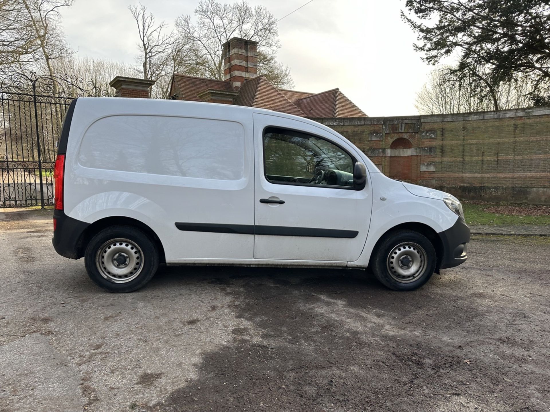 Mercedes Benz CITAN 109CDI (2021 Model) LWB - 86K Miles Only - Service History Print - 1 Owner - Image 8 of 13