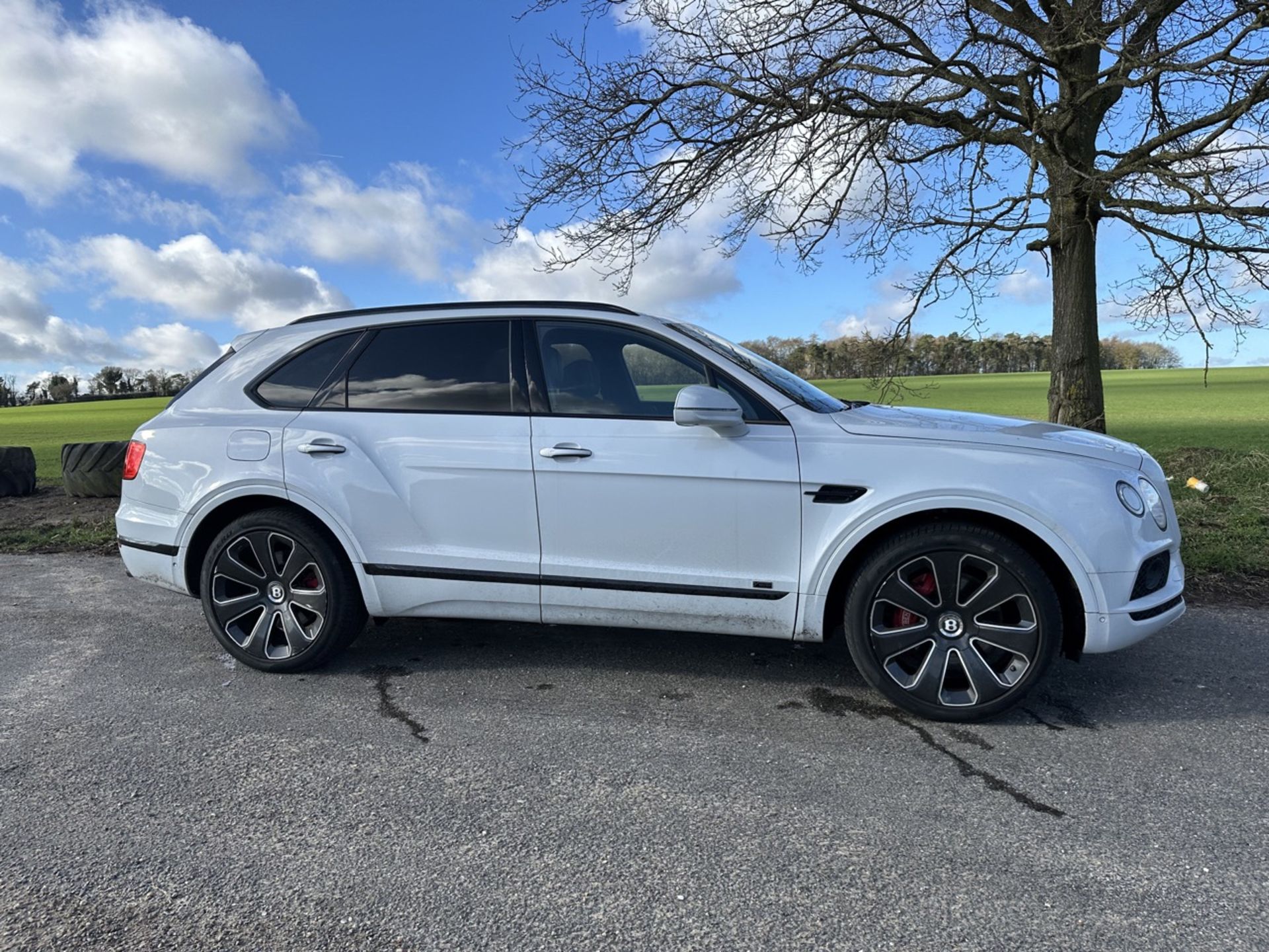 (RESERVE MET)BENTLEY BENTAYGA 4.0 V8 Mulliner “Design Series” 5dr Auto 2020 Model - Pan Roof - 51k - Image 13 of 38