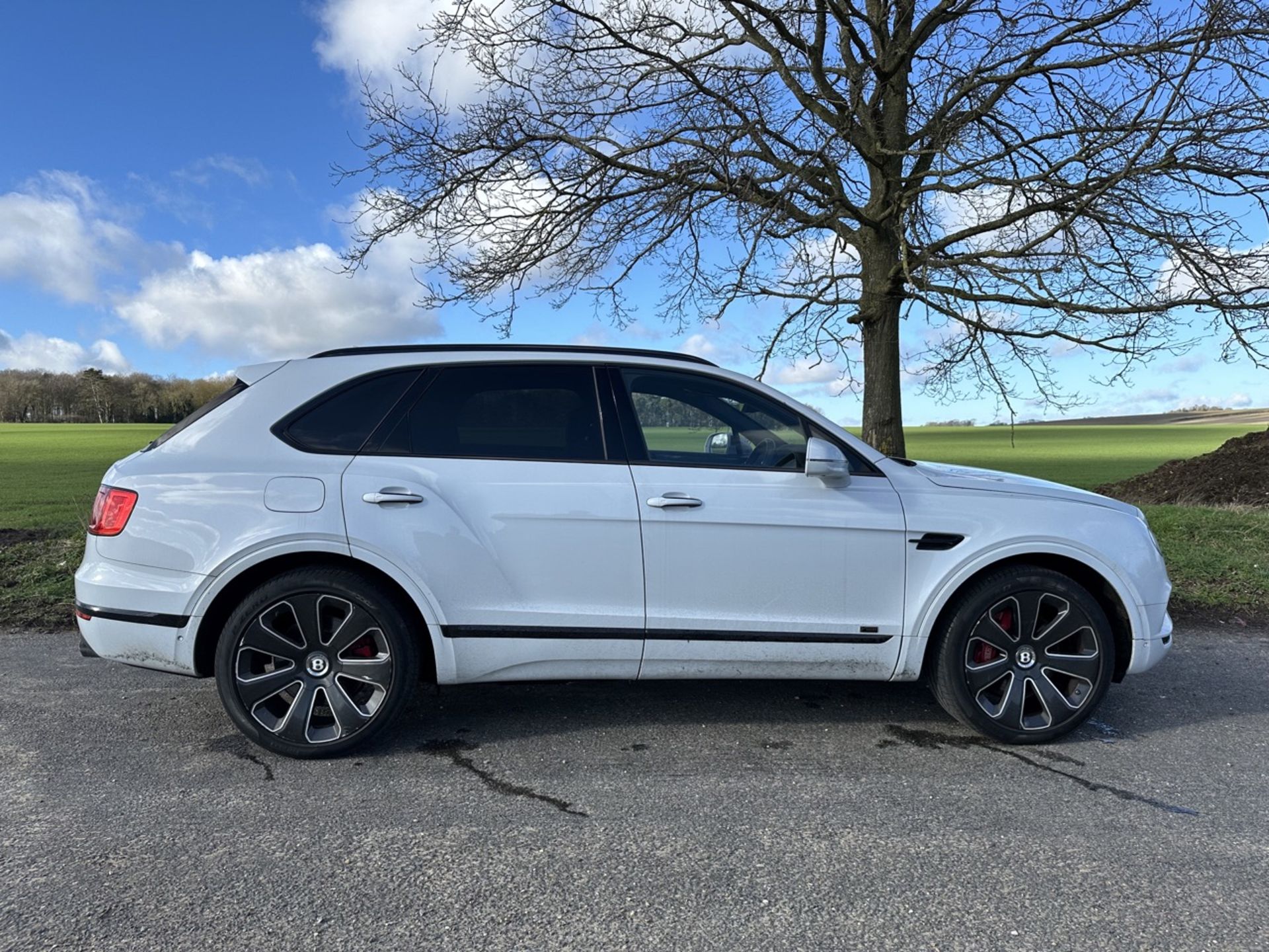 (RESERVE MET)BENTLEY BENTAYGA 4.0 V8 Mulliner “Design Series” 5dr Auto 2020 Model - Pan Roof - 51k - Image 14 of 38