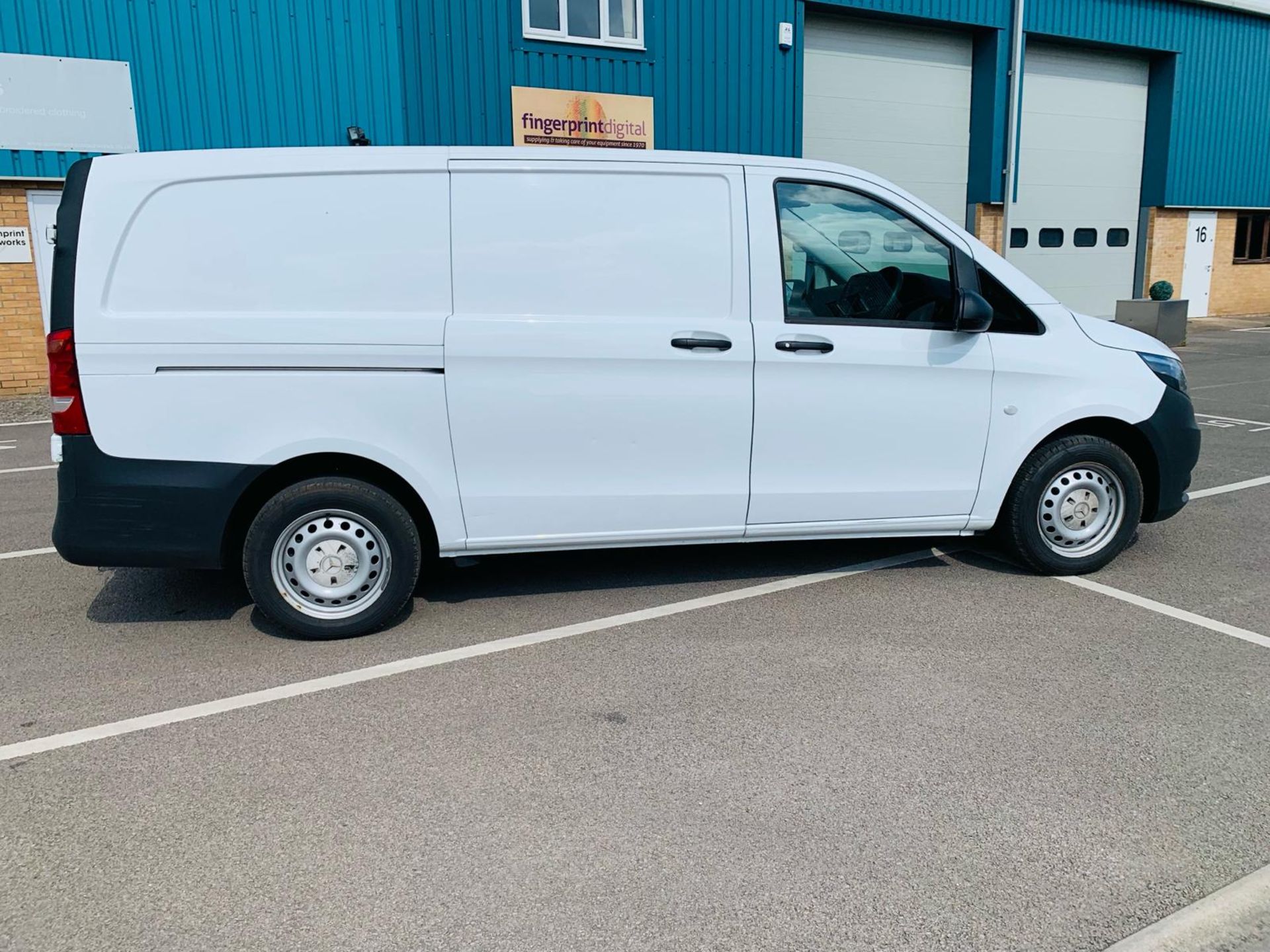 (RESERVE MET)Mercedes VITO LWB 114bhp - 2019 Model - 1 Owner - SERVICE HISTORY - 90k Miles - Cruise - Image 2 of 9