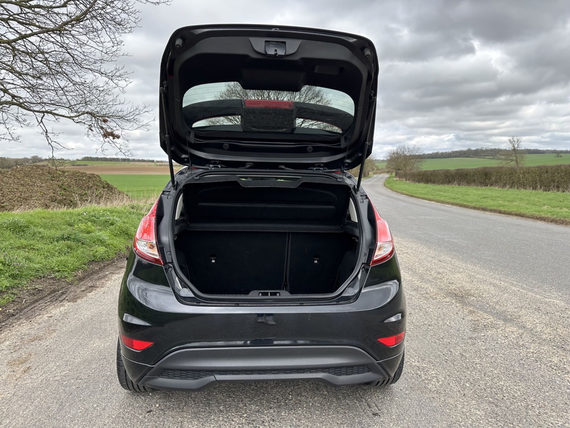 FORD FIESTA 1.0 EcoBoost 140 Zetec S Black - Manual - Petrol - 1.0 - Hatchback - 2015 - 70k Miles - Image 9 of 24