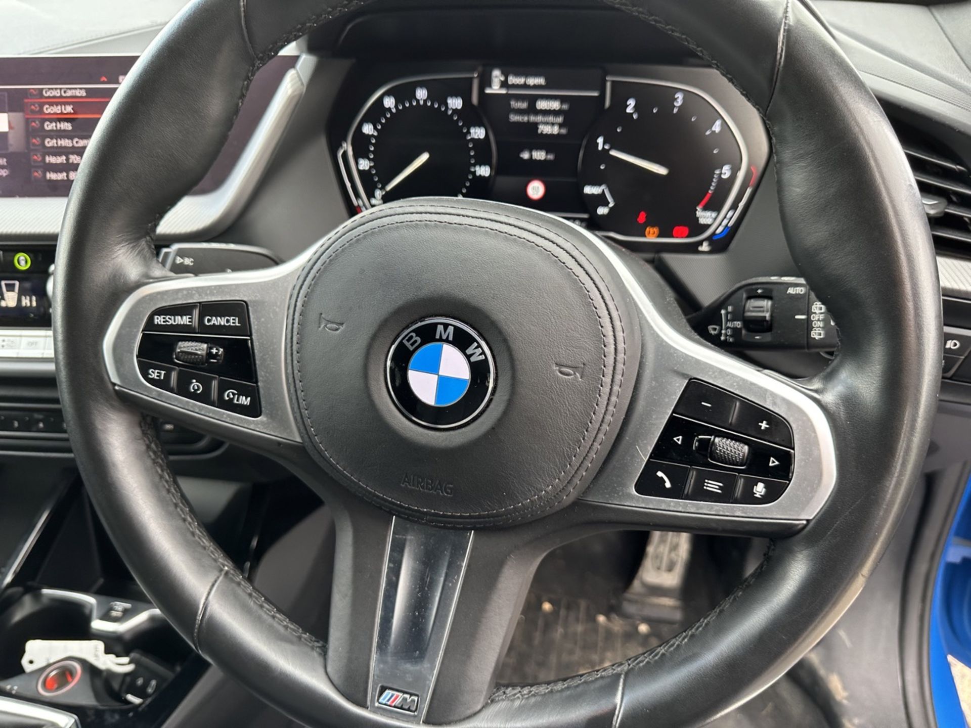 (RESERVE MET) BMW 1 SERIES 116d (M Sport) 2021 Model - ONLY 8k Miles - Hatchback - Bild 16 aus 25
