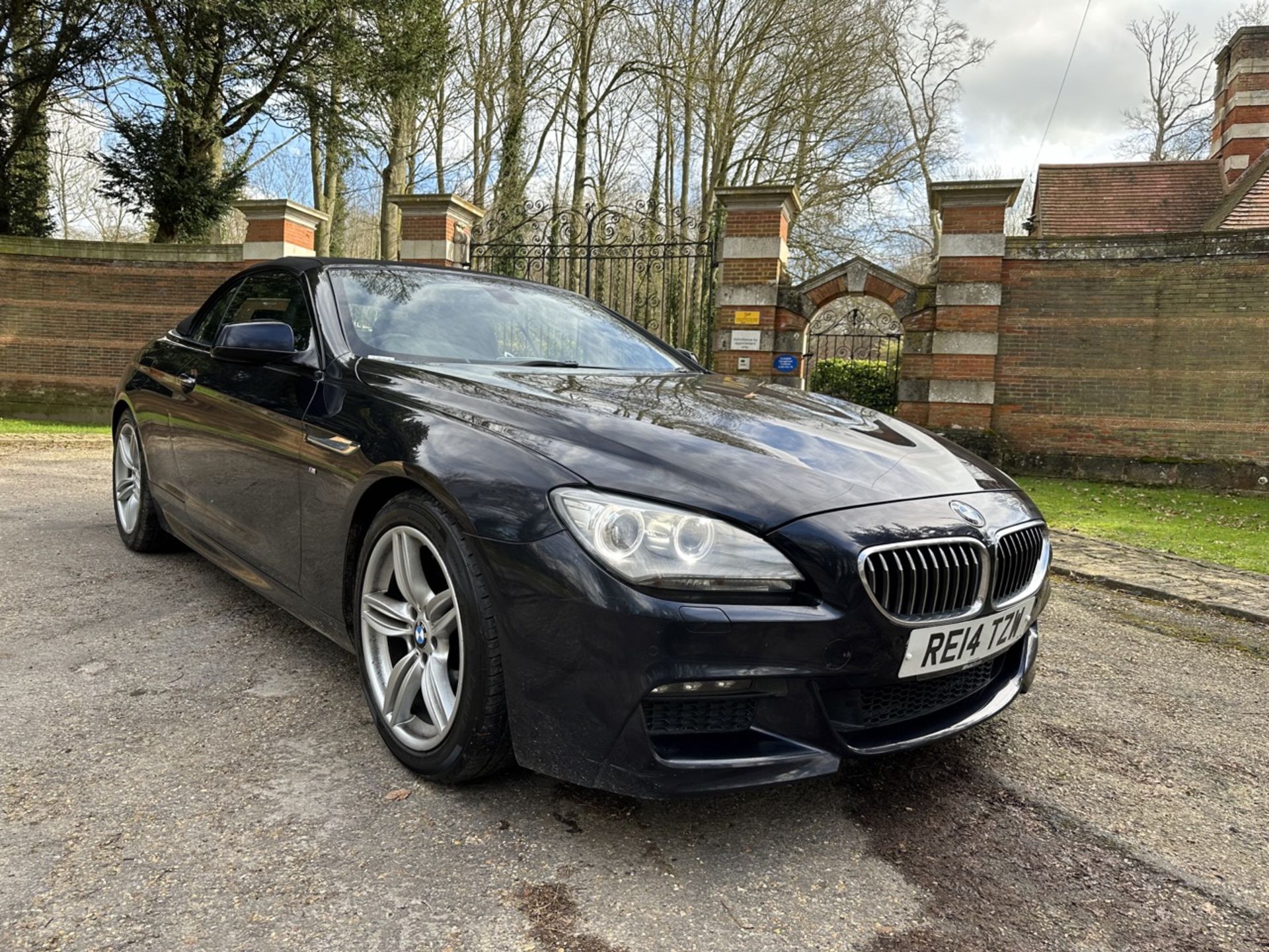BMW 6 SERIES 640d (M SPORT) Ultimate Summer Car - AUTOMATIC - Convertible - 2014 - 3L Diesel - Image 2 of 18