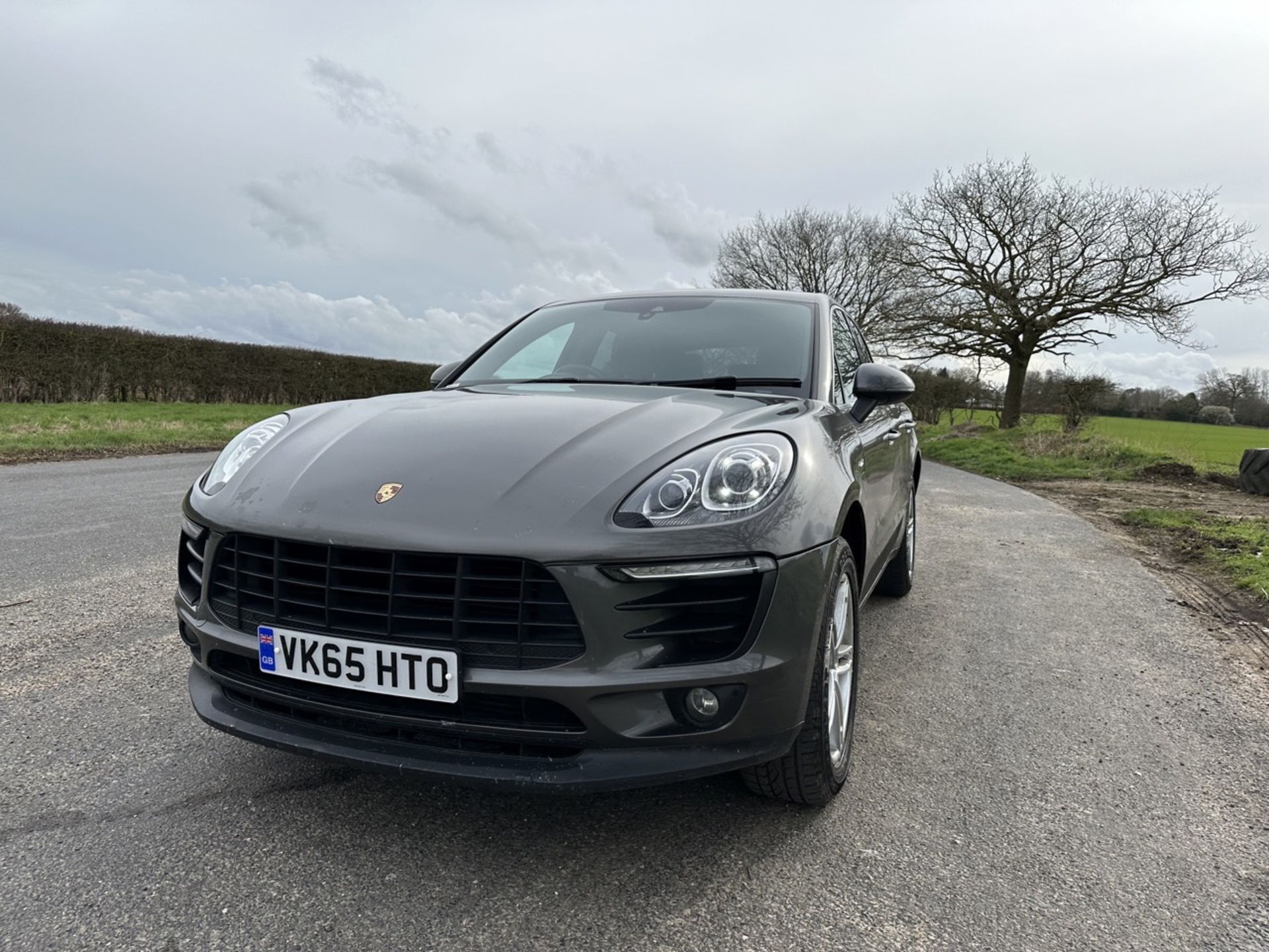 PORSCHE MACAN S Diesel *V6 PDK 255BHP* Semi-Automatic - (2016 Model) 65 reg - 3L Diesel - Estate - Image 3 of 27