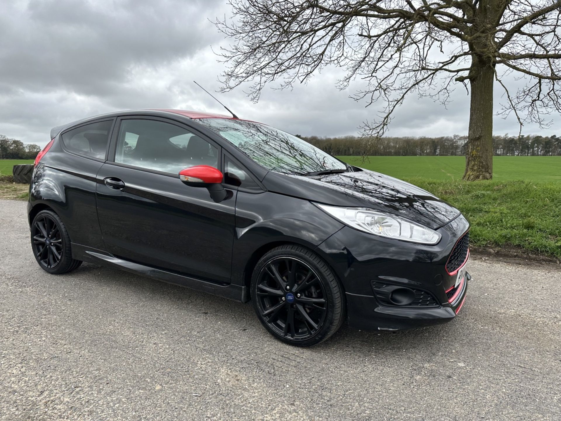 FORD FIESTA 1.0 EcoBoost 140 Zetec S Black - Manual - Petrol - 1.0 - Hatchback - 2015 - 70k Miles