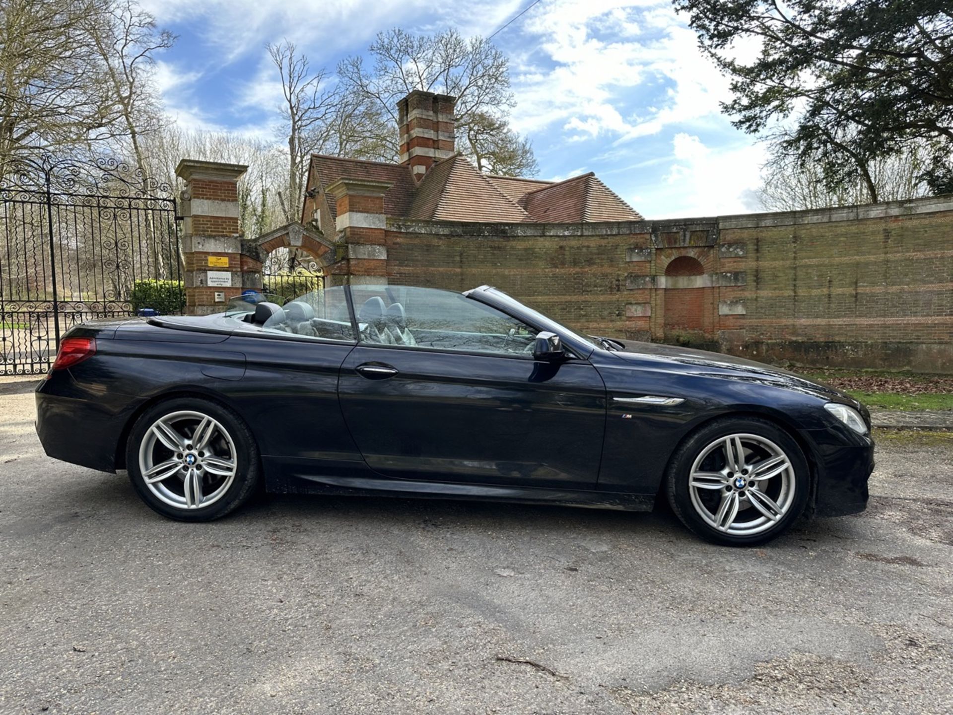 BMW 6 SERIES 640d (M SPORT) Ultimate Summer Car - AUTOMATIC - Convertible - 2014 - 3L Diesel - Image 3 of 18