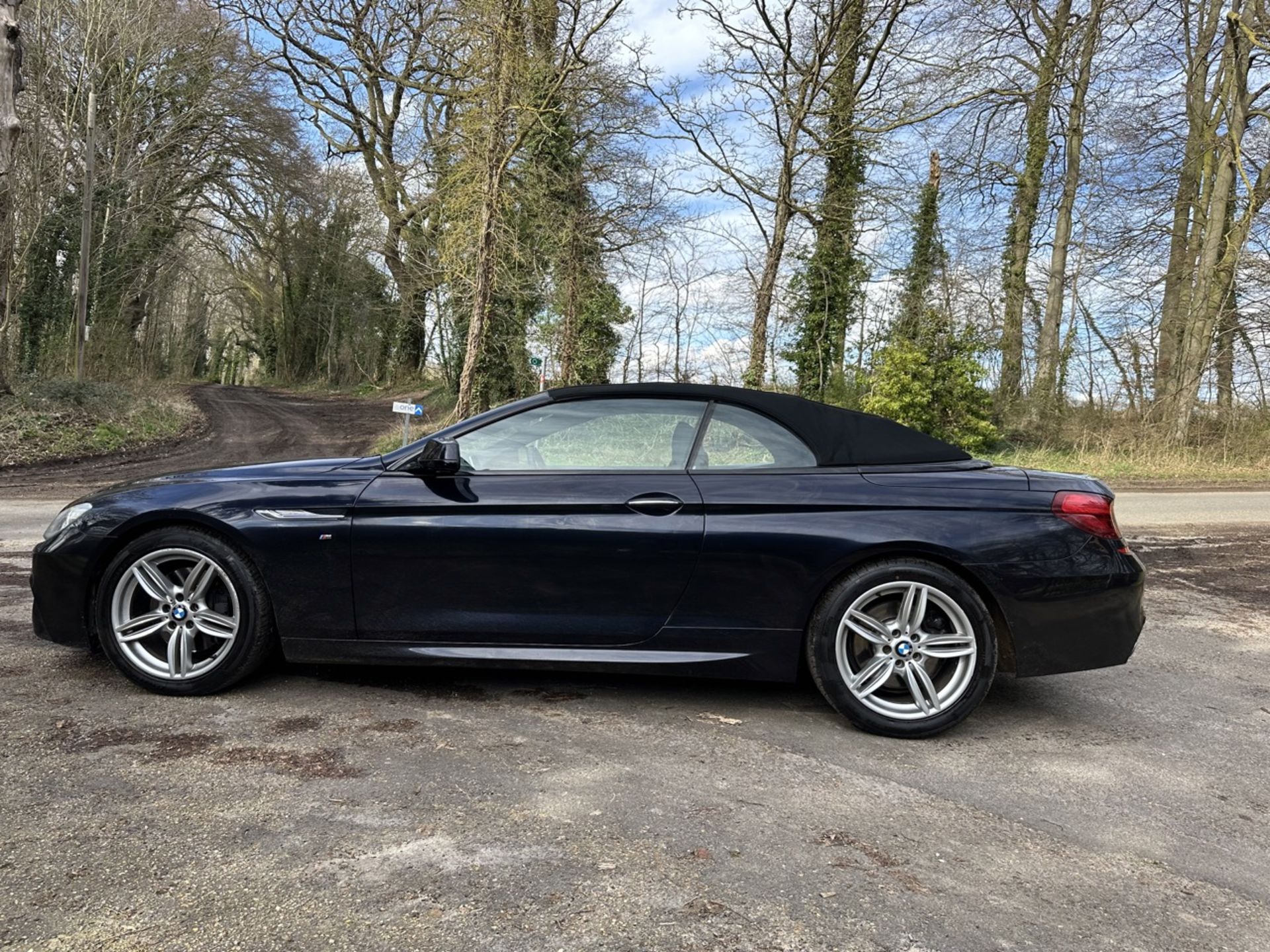 BMW 6 SERIES 640d (M SPORT) Ultimate Summer Car - AUTOMATIC - Convertible - 2014 - 3L Diesel - Image 5 of 18