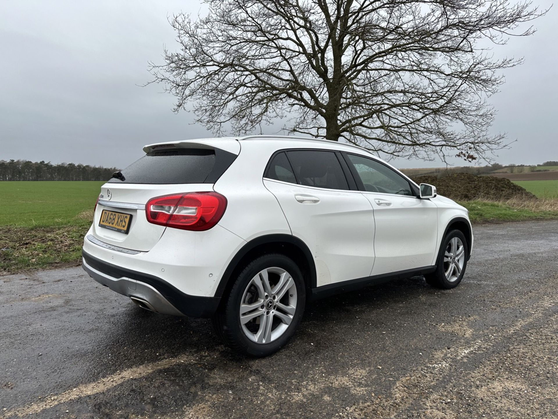 MERCEDES GLA 200d AUTO "SPORT EXECUTIVE" 2019 MODEL - LEATHER - LOW MILES - AIR CON - Image 8 of 17