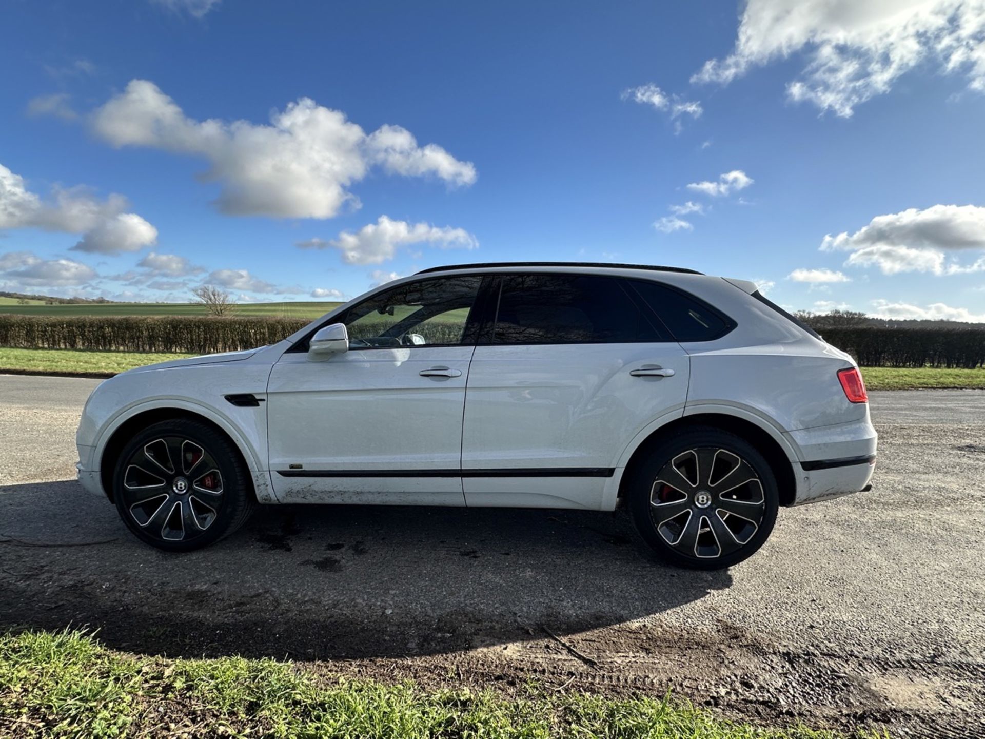 BENTLEY BENTAYGA 4.0 V8 Mulliner “Design Series” 5dr Auto 2020 Model - Pan Roof - 51k - Image 2 of 19