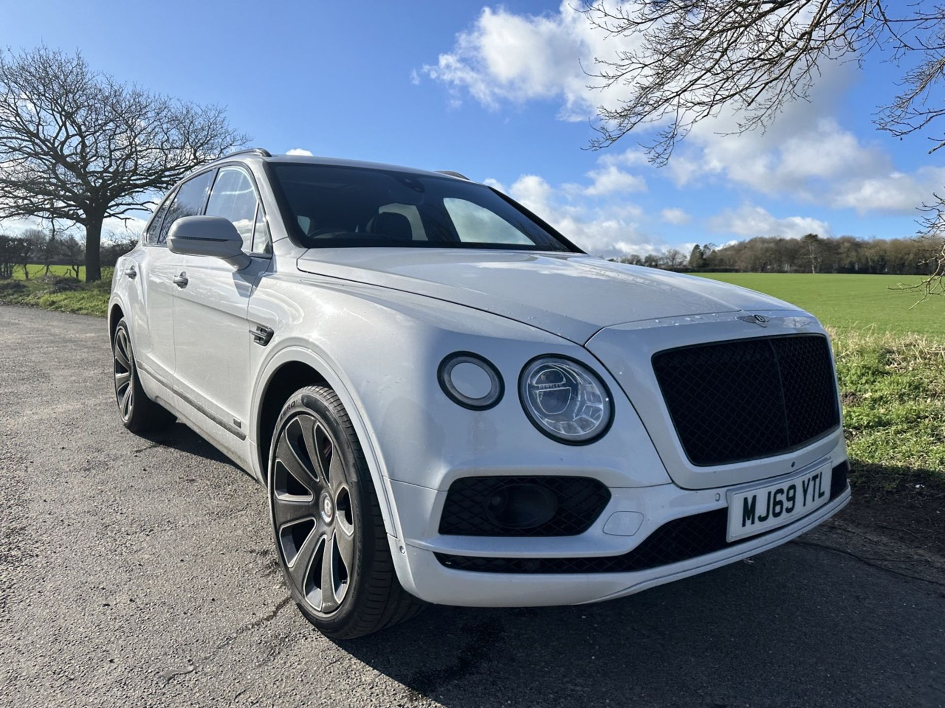 BENTLEY BENTAYGA 4.0 V8 Mulliner “Design Series” 5dr Auto 2020 Model - Pan Roof - 51k