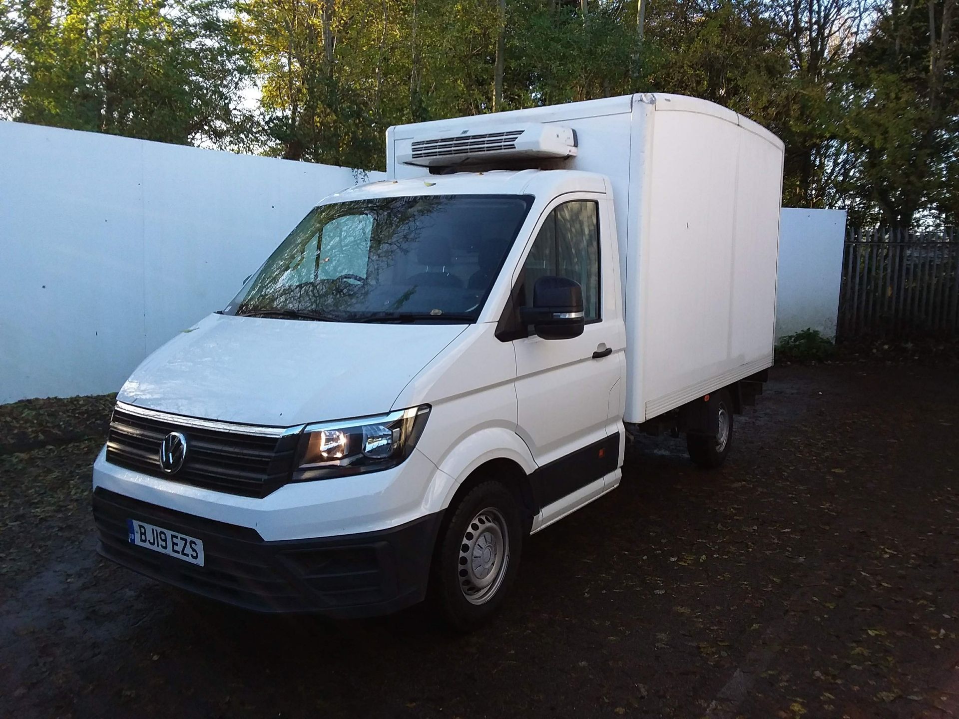 VOLKSWAGEN CRAFTER 2.0TDI (140) LWB FRIDGE / FREEZER BOX VAN - 19 REG - 1 OWNER