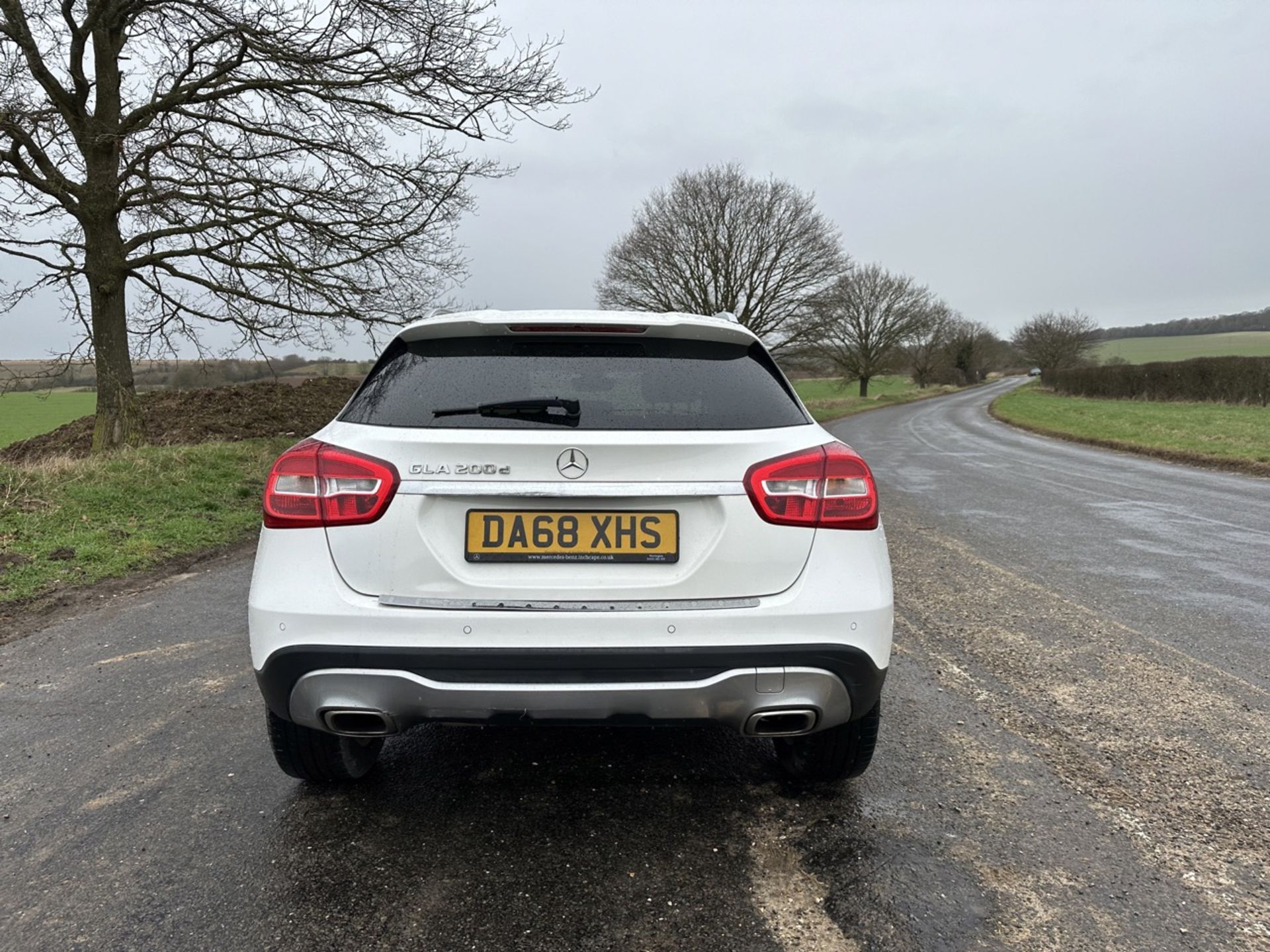 MERCEDES GLA 200d AUTO "SPORT EXECUTIVE" 2019 MODEL - LEATHER - LOW MILES - AIR CON - Image 7 of 17
