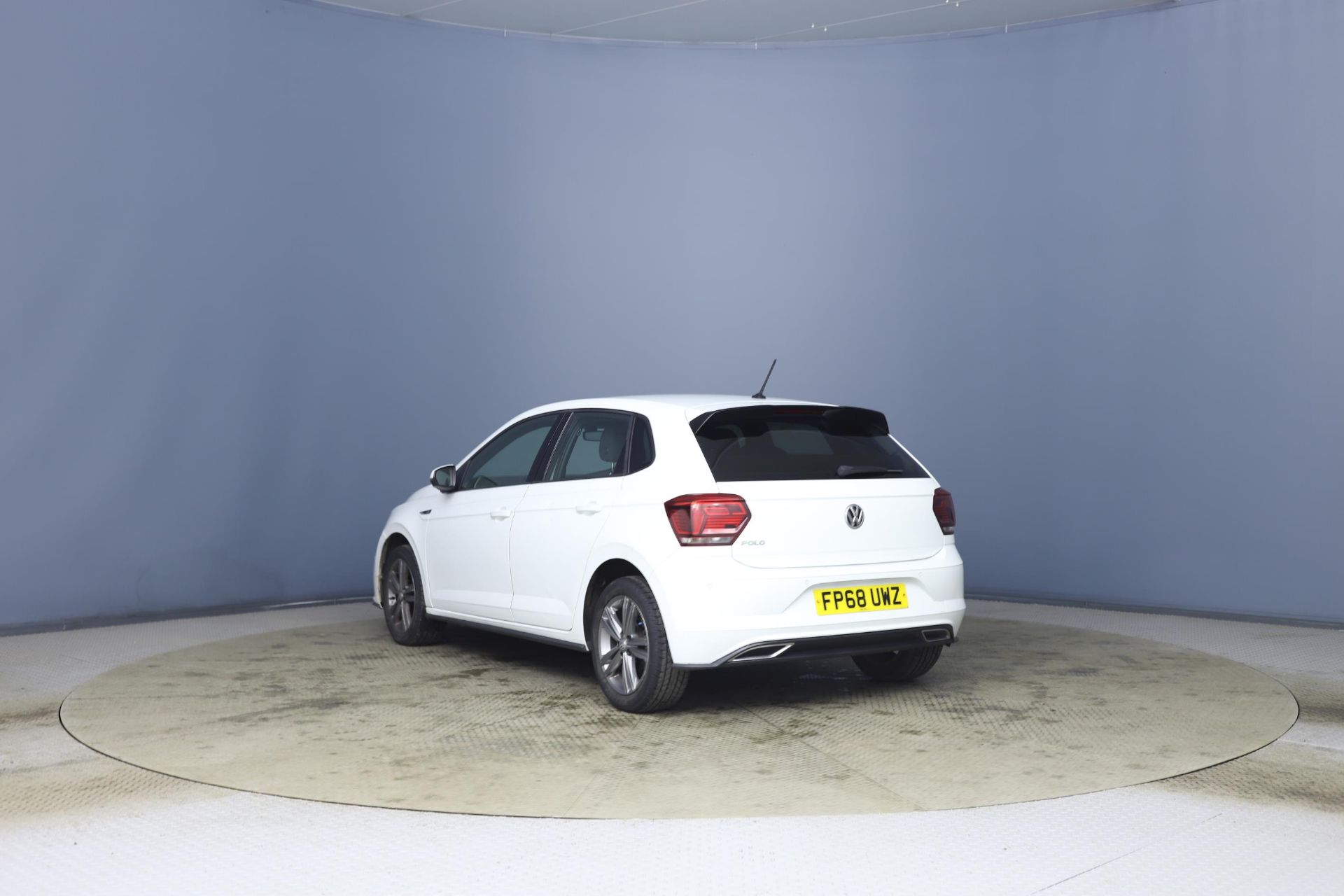 VOLKSWAGEN POLO 1.0 TSI 115 R-Line 5dr - Petrol - 1.0 - Hatchback - 2019 MODEL 94K MILES (R-LINE) - Image 3 of 8