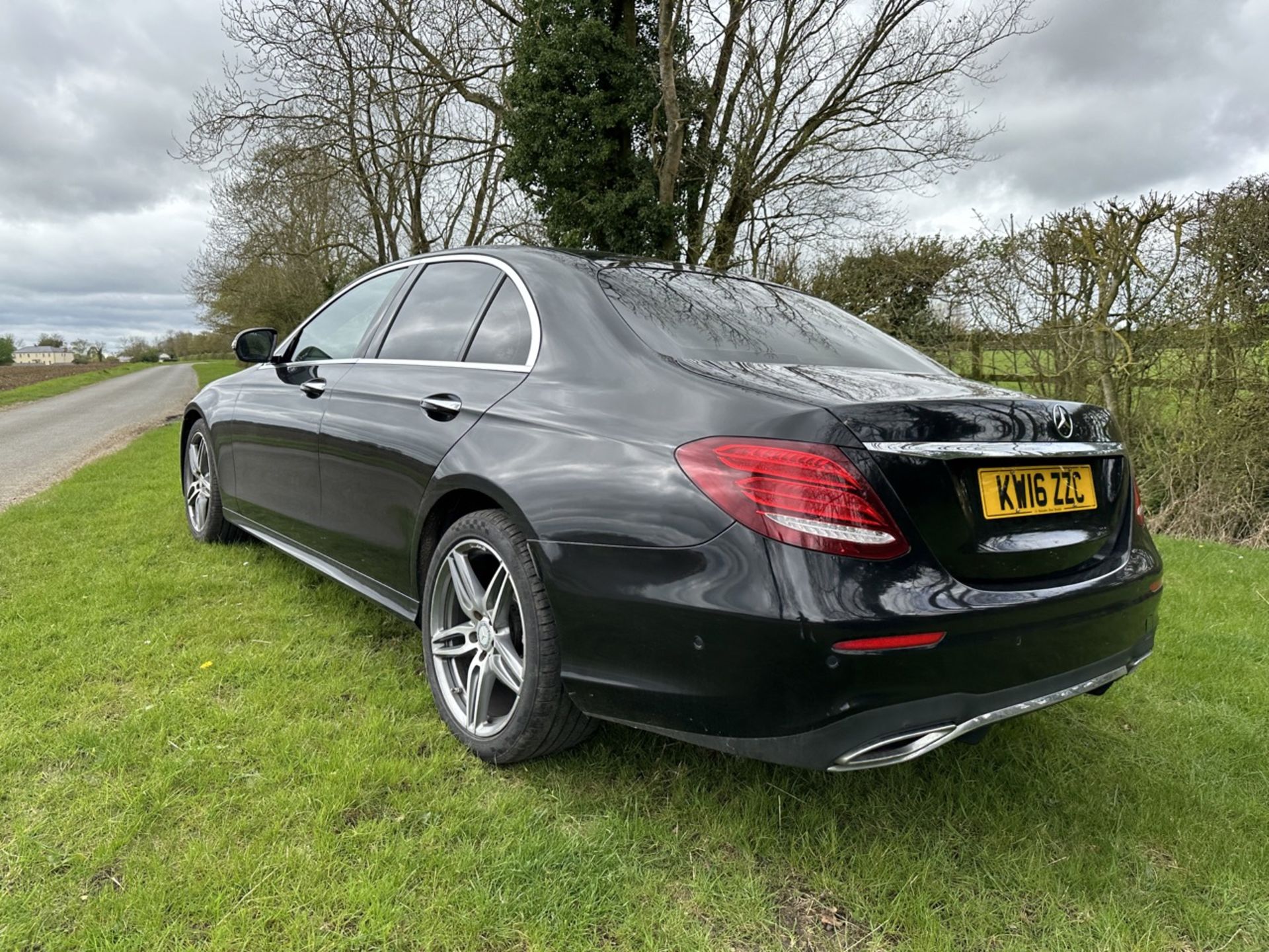 MERCEDES-BENZ E CLASS E220d AMG Line Premium- Automatic - Diesel -Saloon - 91k Miles 2016 - Image 7 of 20