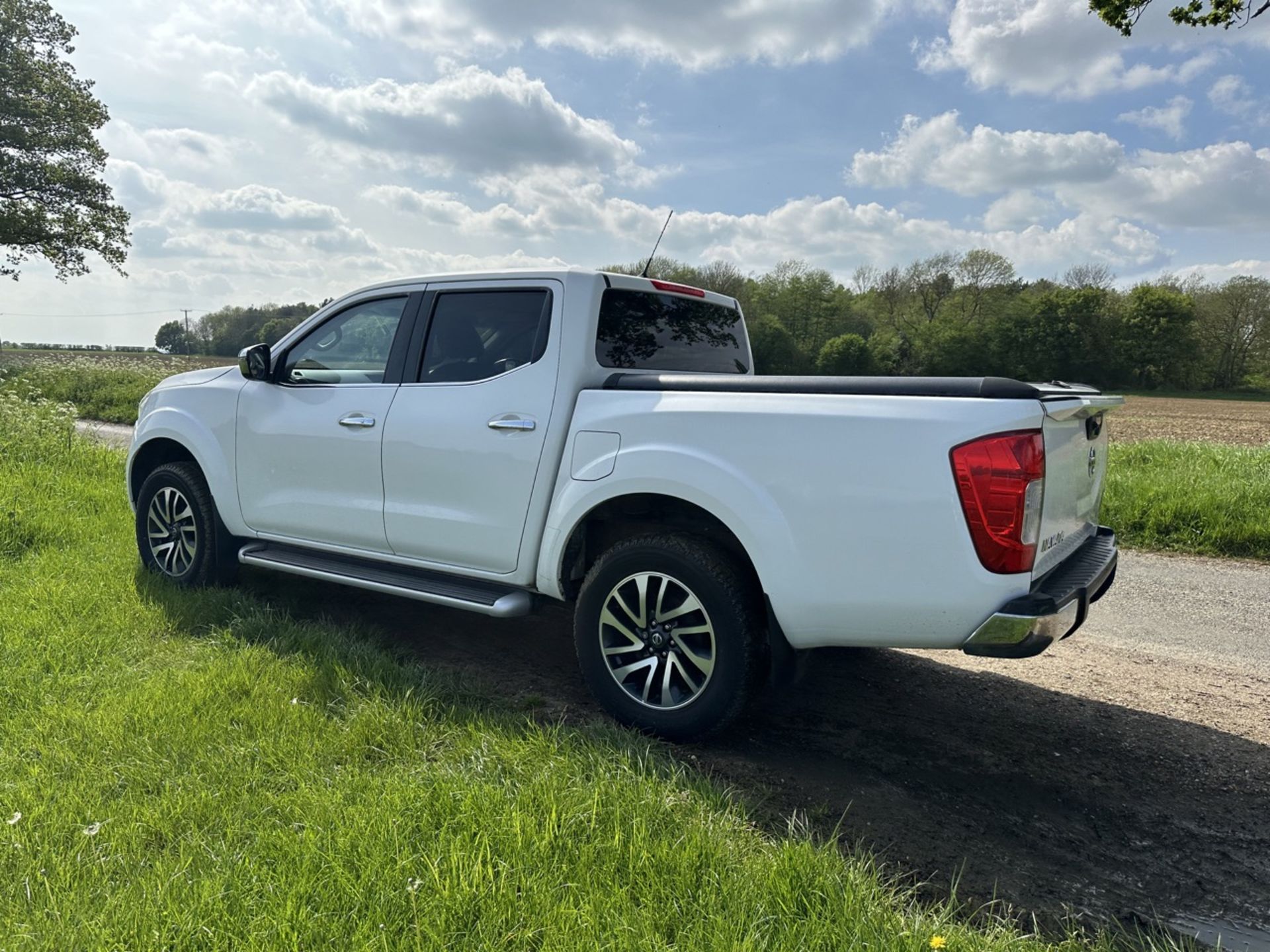 Nissan Navara N-Connecta Dci 190 Biturbo - Double Cab - 2017 Model - SH Booklet - Image 4 of 27