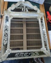 Stunning early/mid 20thC Venetian glass wall mirror