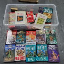 Large quantity of mainly Terry Pratchett books, some first editions etc (Qty)