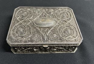 Art Deco jewellery box with velvet inner