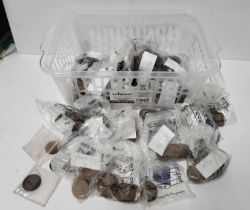 Large Quantity of Queen Victoria - QEII Pennies weighing 4kg (Qty)