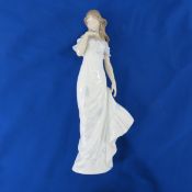 Lladro A Flower's Whisper Figure #6918