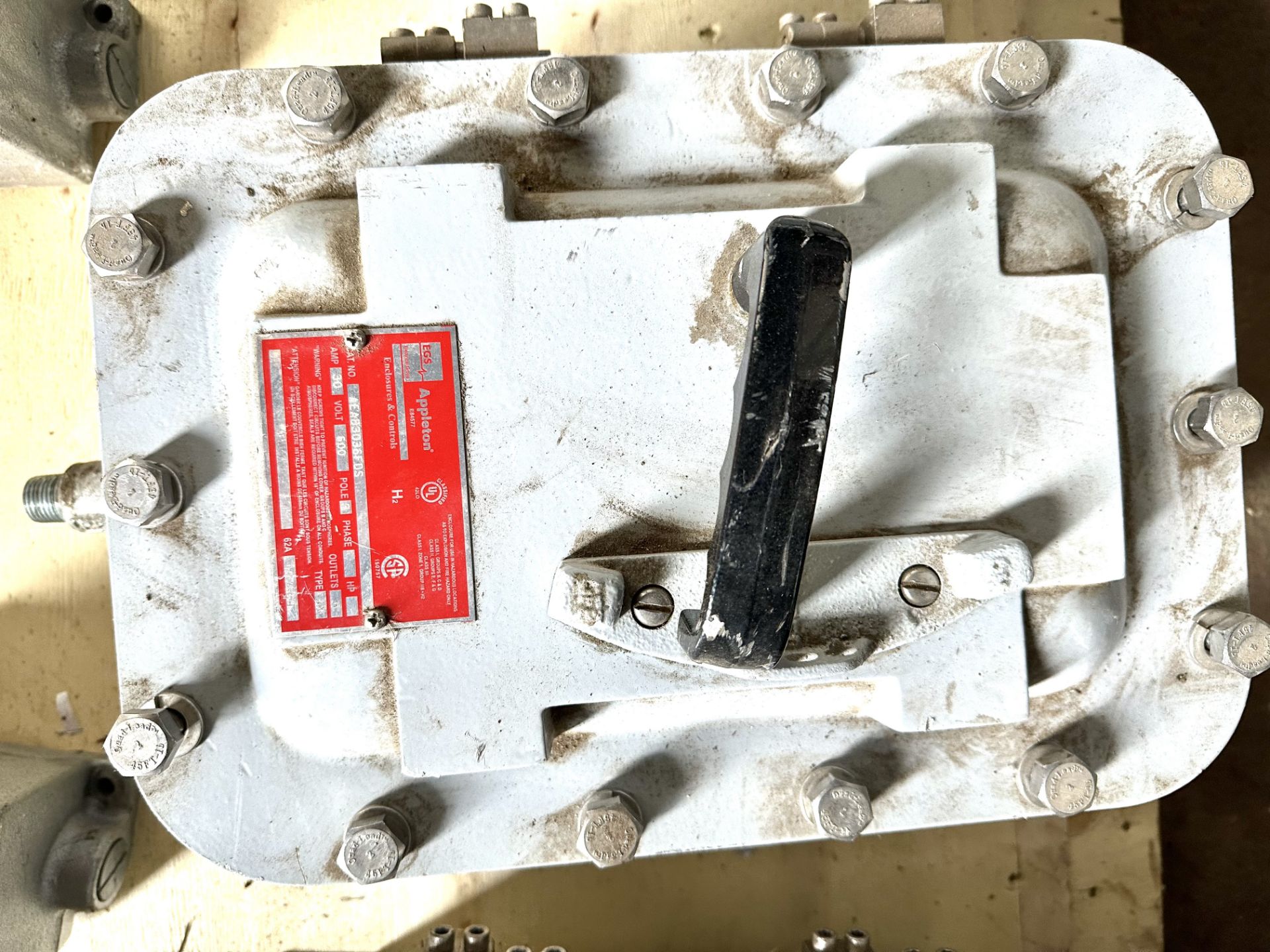 Used Explosion Proof H2 hydrogen rated Switches w/ 5 outlets. - Image 2 of 5