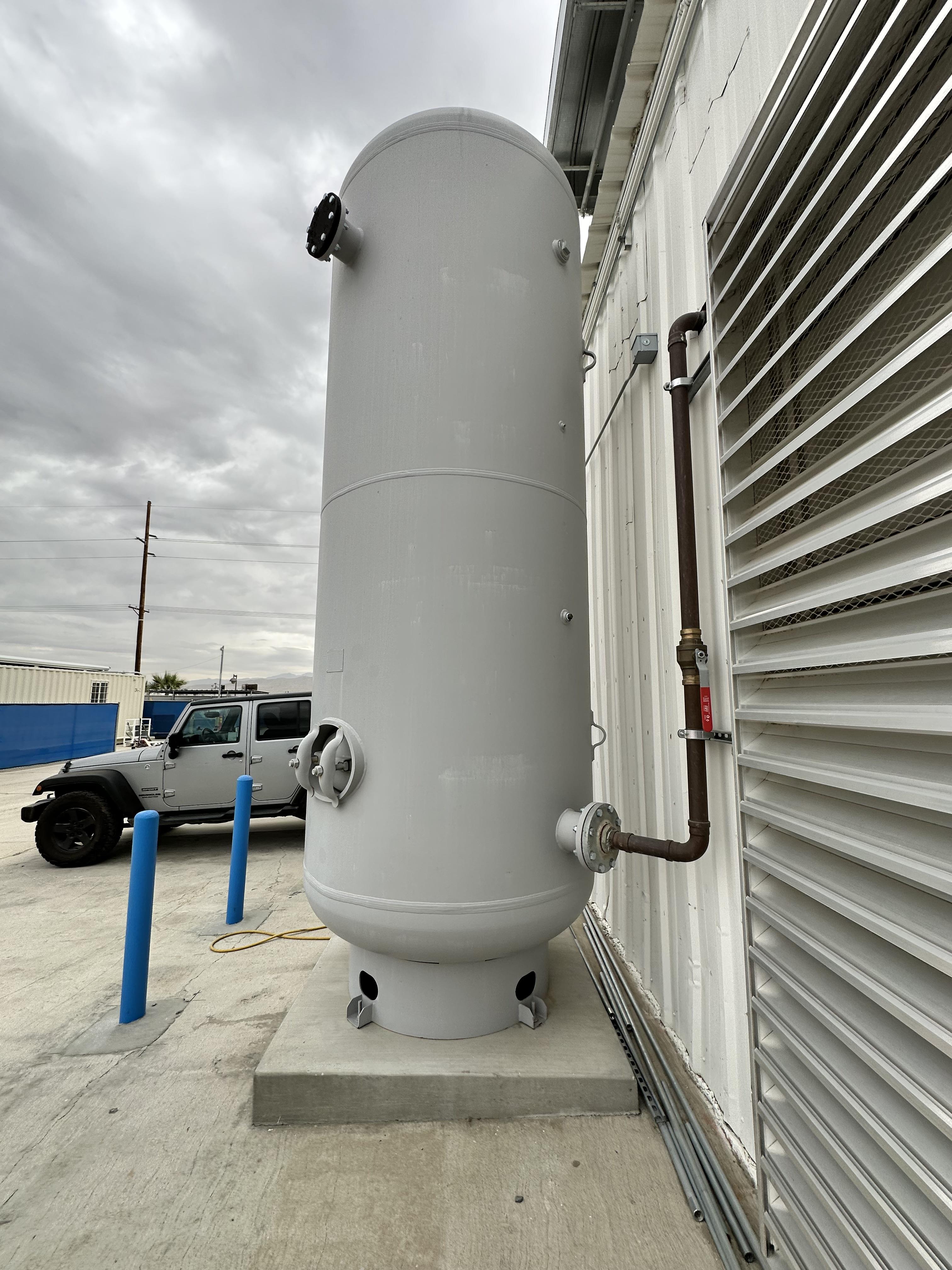 LOCATED IN PALM SPRINGS, CA- Atlas Copco 2000 Gallon Vertical Receiver ...