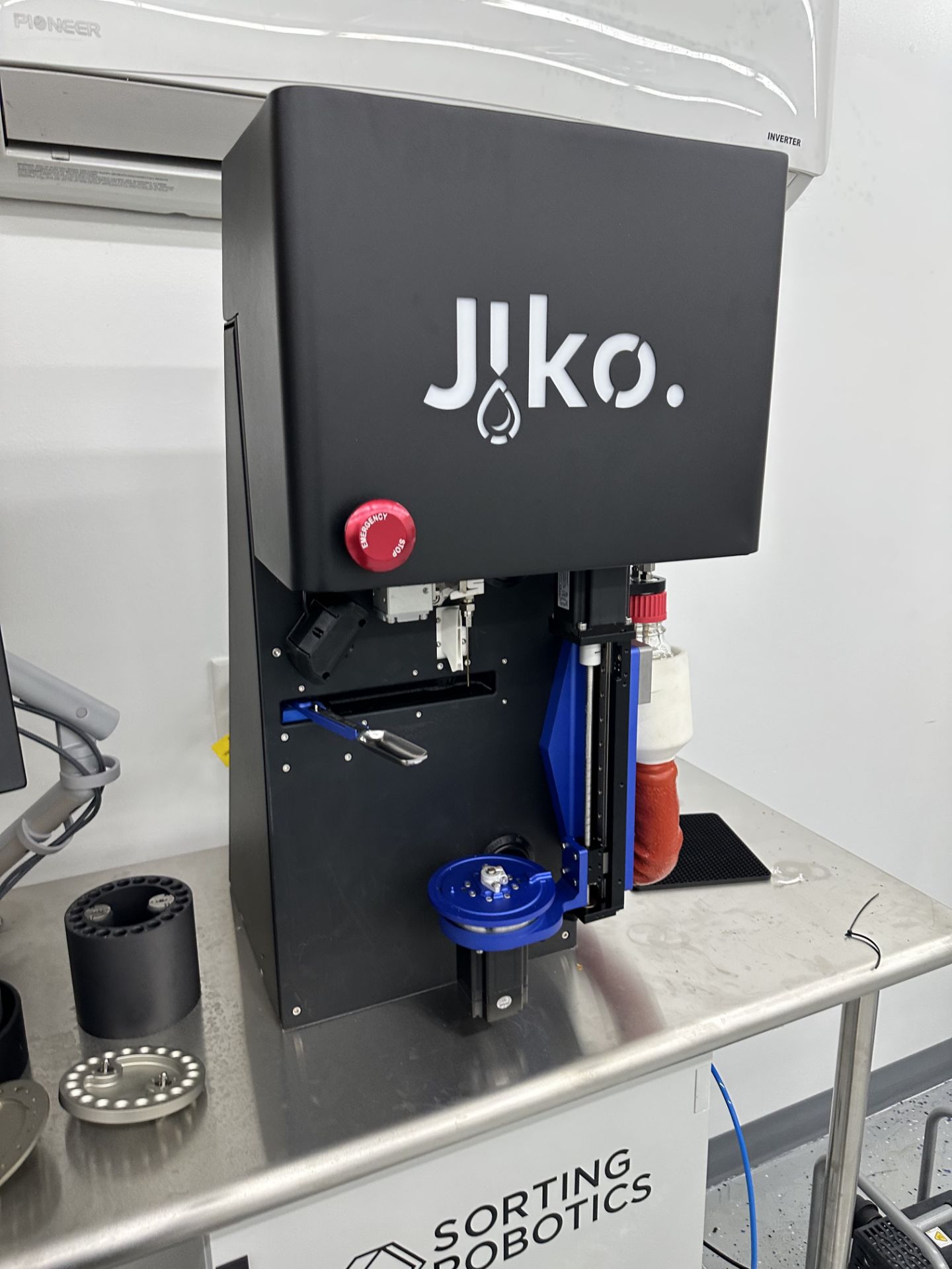 Used Sorting Robotics Jiko Automated Pre-Roll Infusion Robot. Model Jiko. Auto Infuses pre-rolls - Image 2 of 11