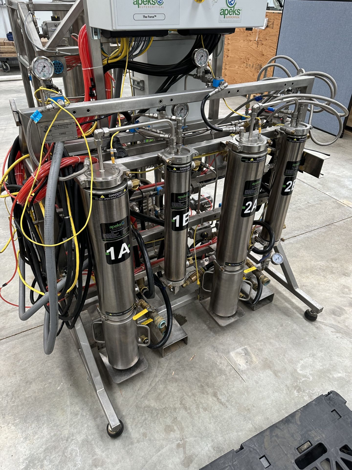 Used Apeks Supercritical CO2 Extraction System w/ (2) Chillers, Air Compressor. Model "The Force" - Image 3 of 35