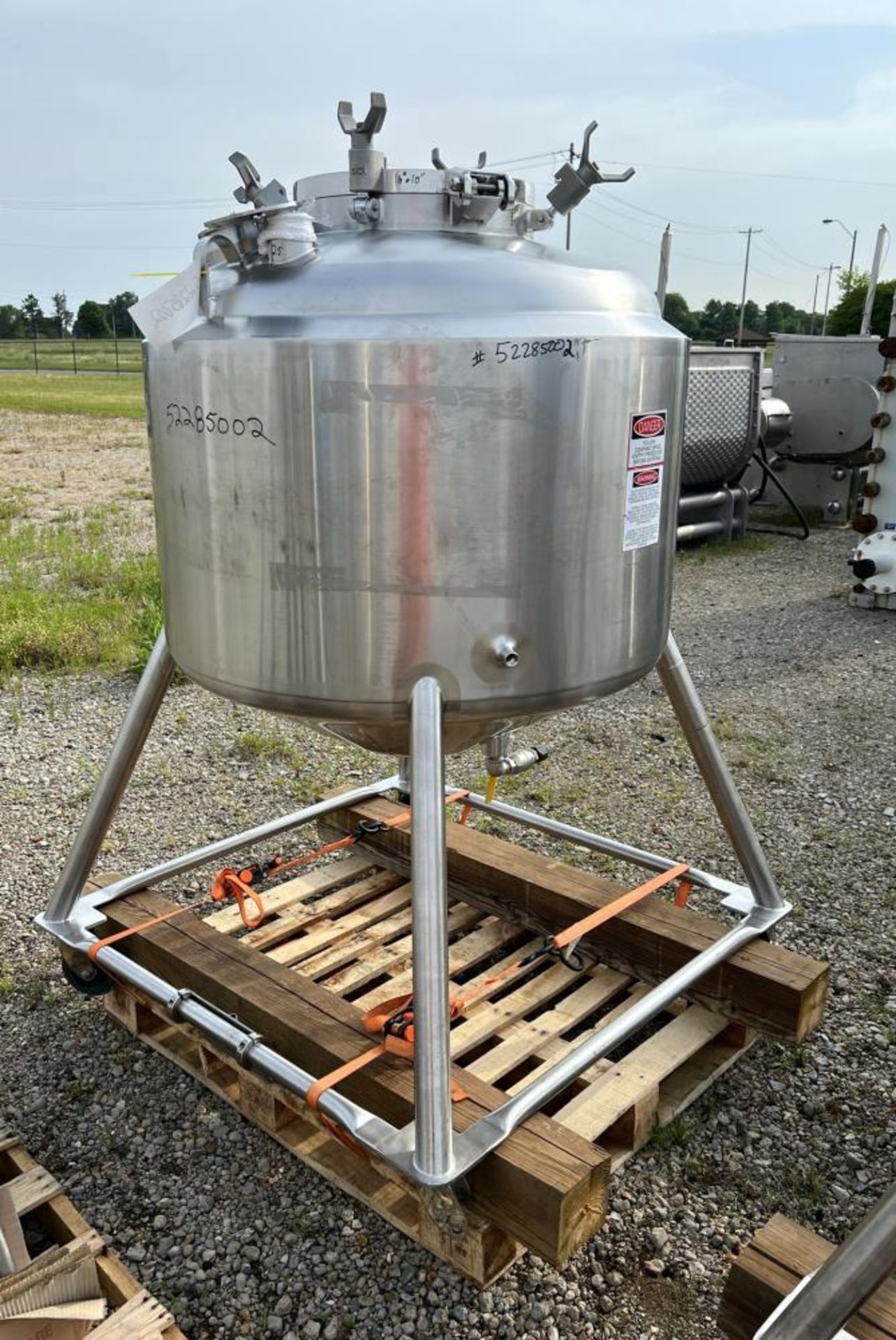 Lot of (2) Used- DCI Reactors, 120 Gallon / 454 Liter Capacity, 316L Stainless Steel, Vertical. - Image 15 of 23