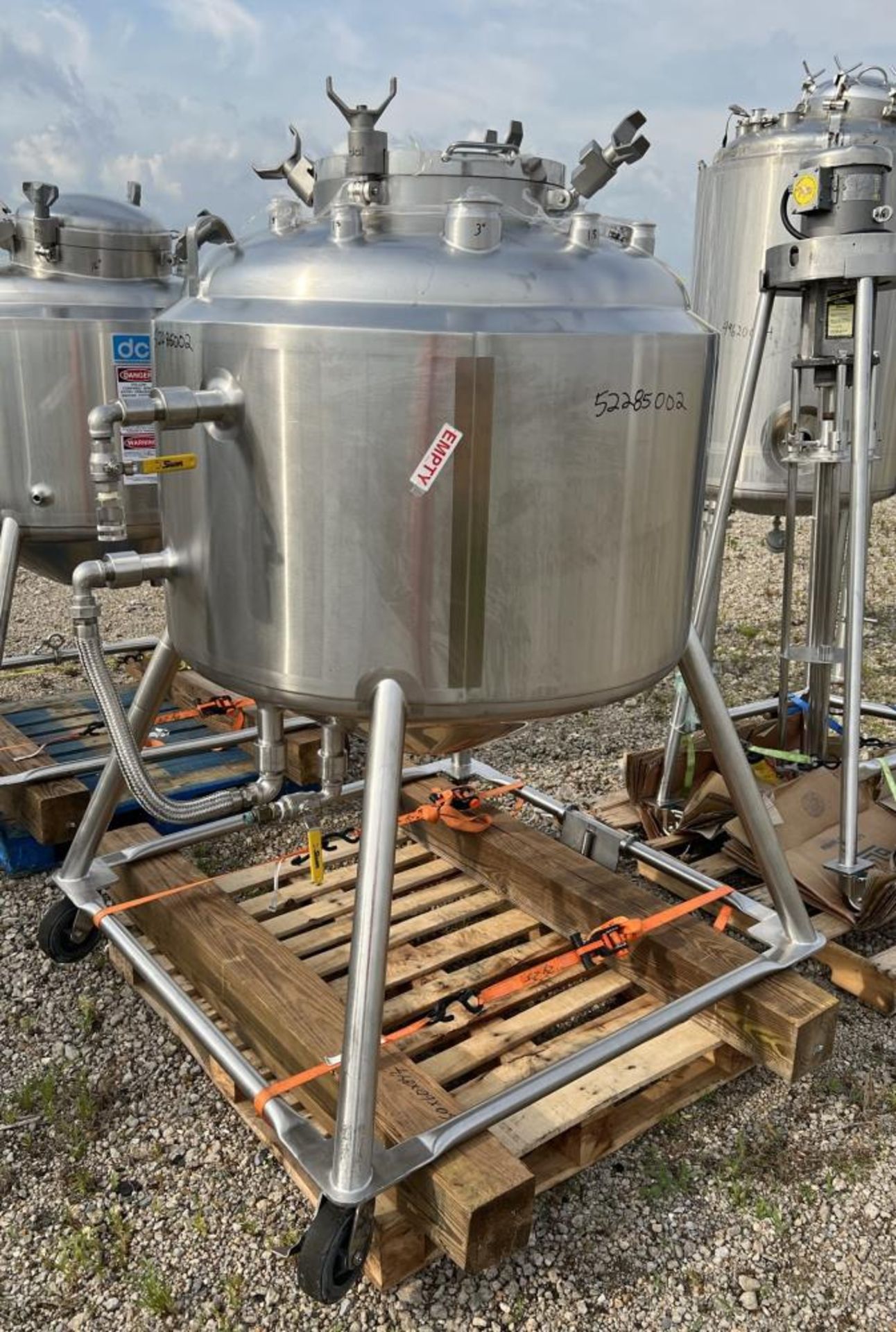 Lot of (2) Used- DCI Reactors, 120 Gallon / 454 Liter Capacity, 316L Stainless Steel, Vertical. - Image 13 of 23