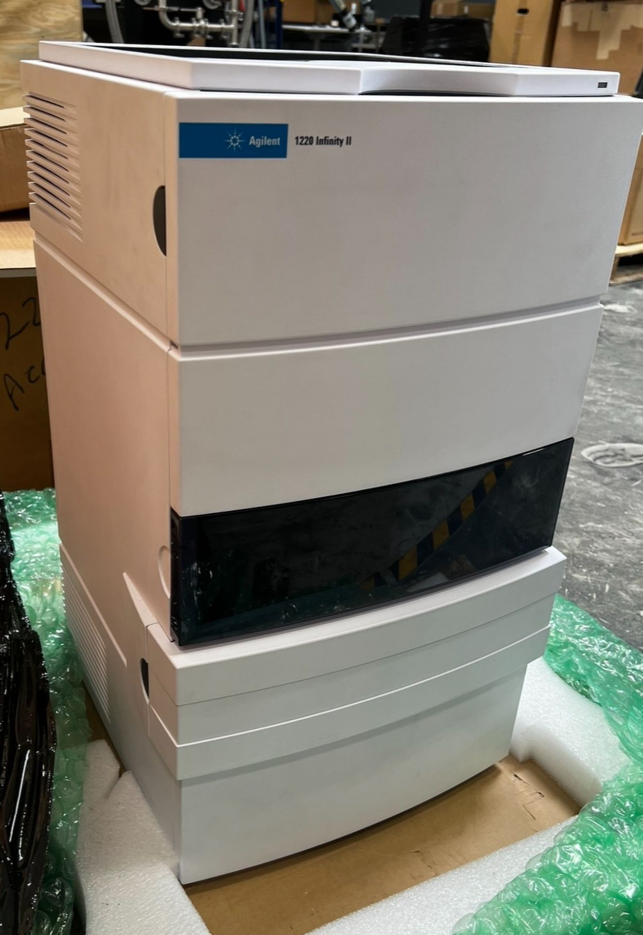 New/Unused- Agilent Analytical HPLC System, Model 1220 Infinity II LC System. - Image 16 of 18