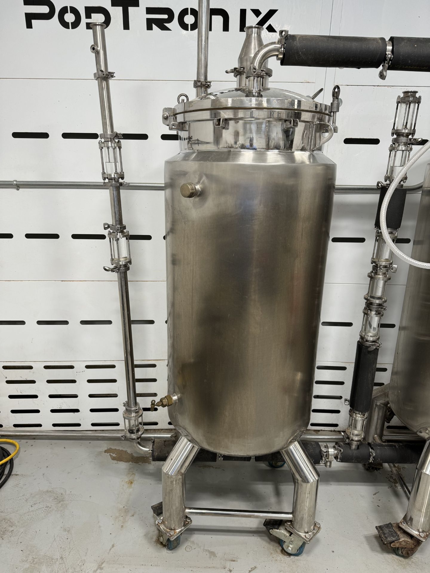 Used Dual Delta Separations CUP 30 Extraction System. w/ (2) CUP 30s, Tanks, & PermaCool Controls. - Image 15 of 42